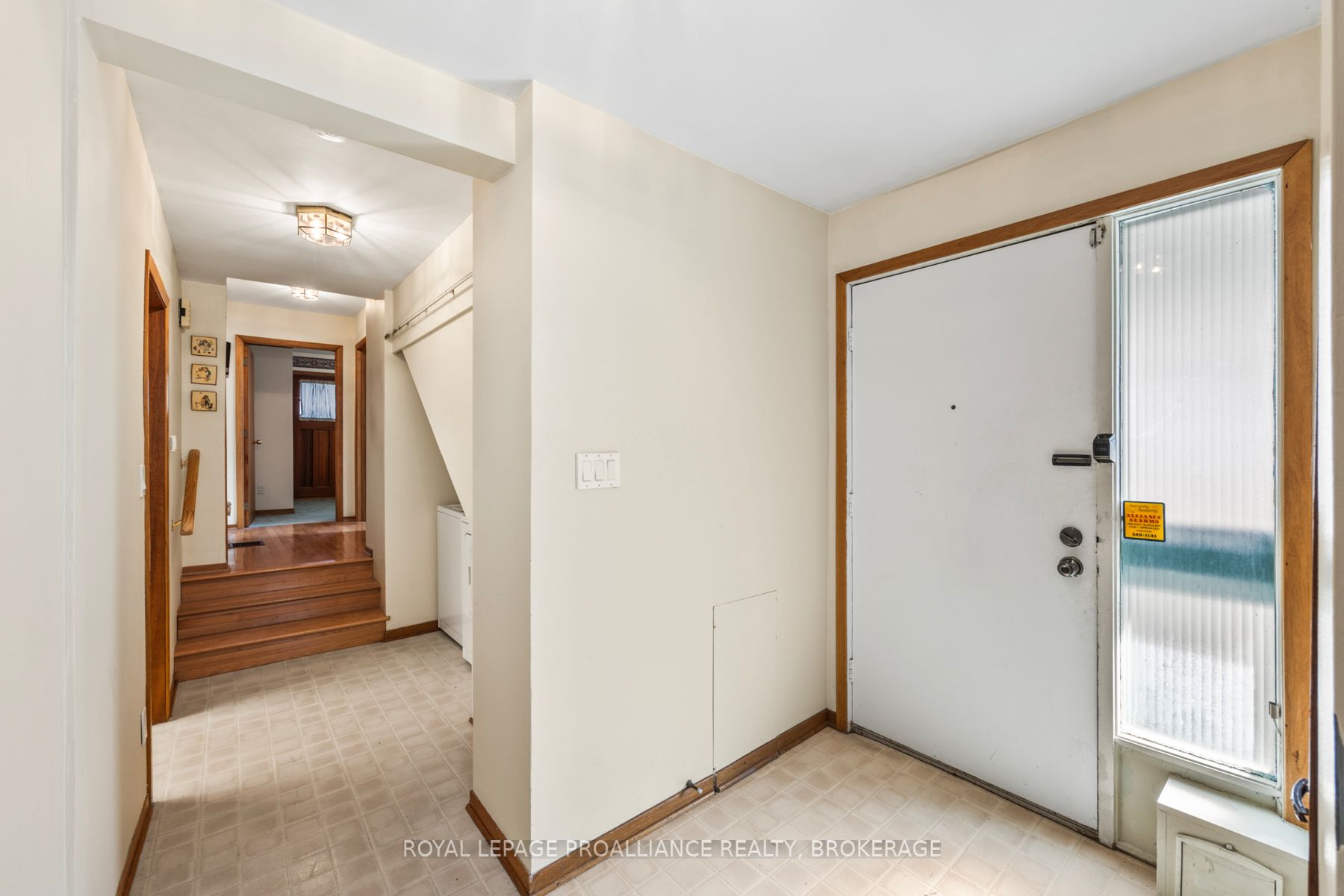 69 Scott St Property Photo 7