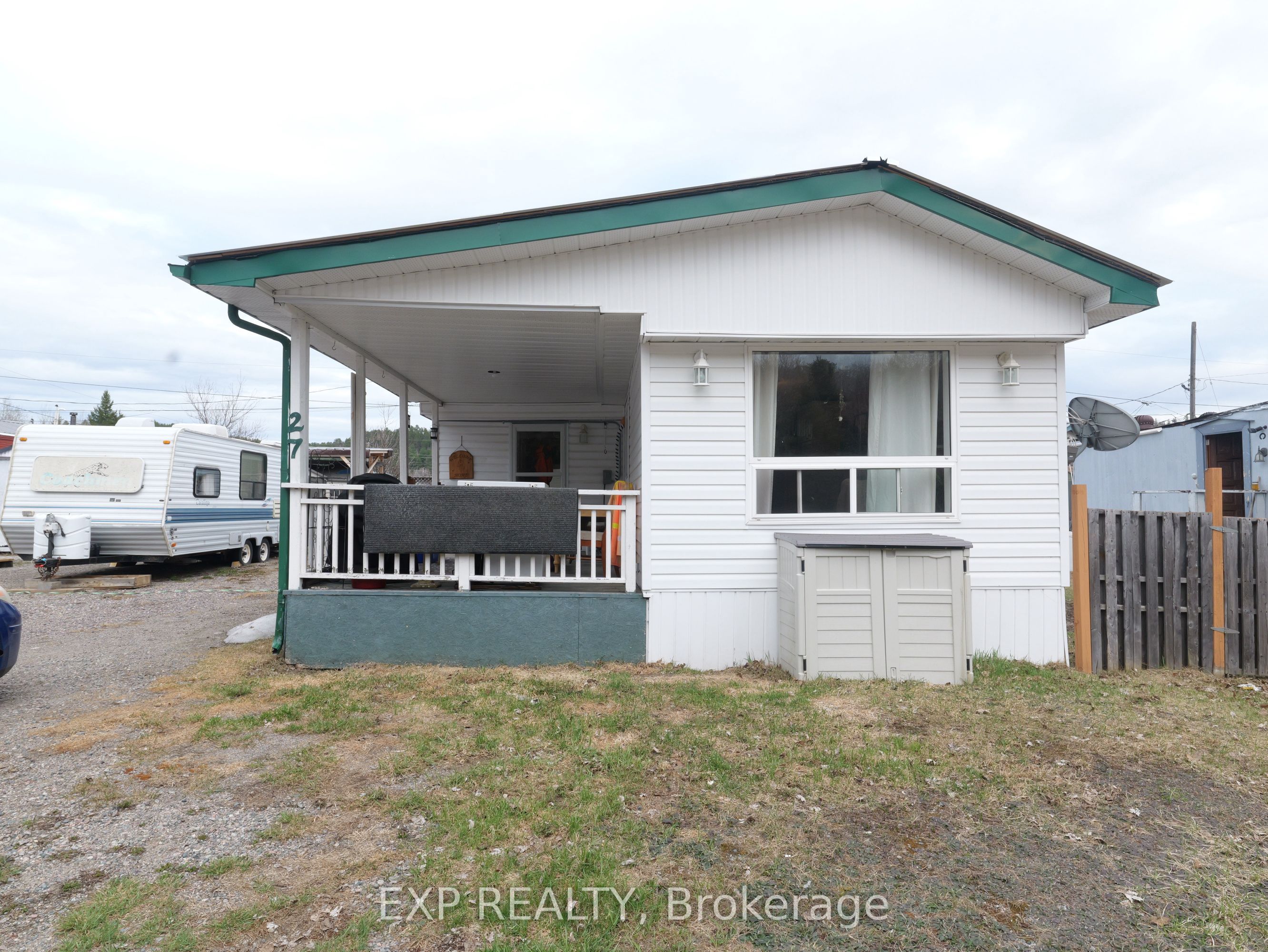 27 Mountain Avenue Property Photo