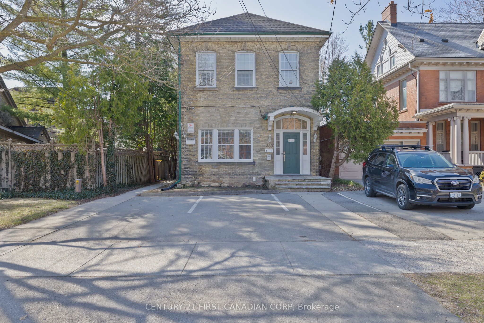 389 Dufferin Avenue Property Photo 1