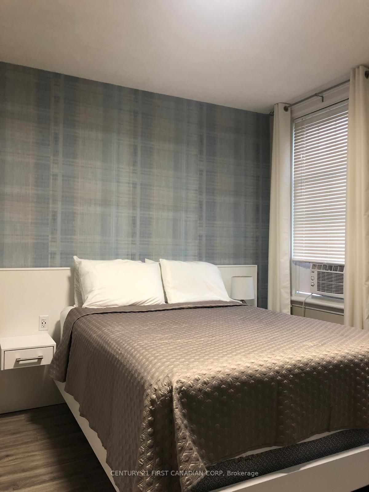389 Dufferin Avenue Property Photo 42