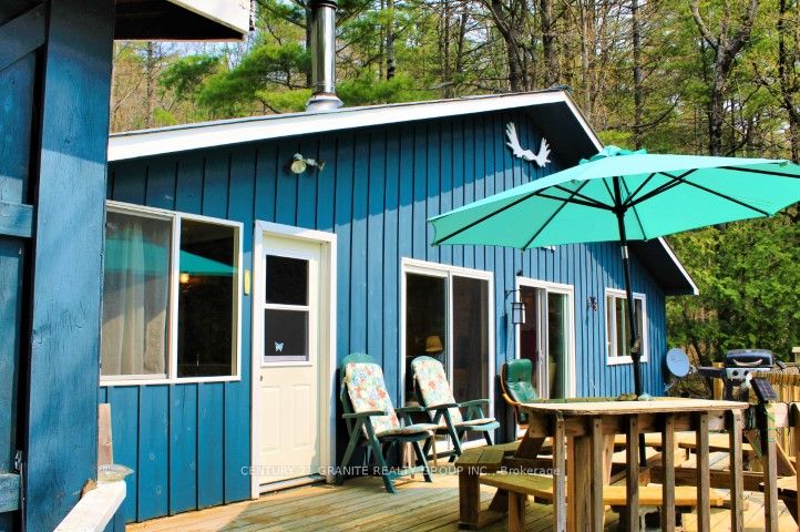 2807 Mackie Lake Property Photo