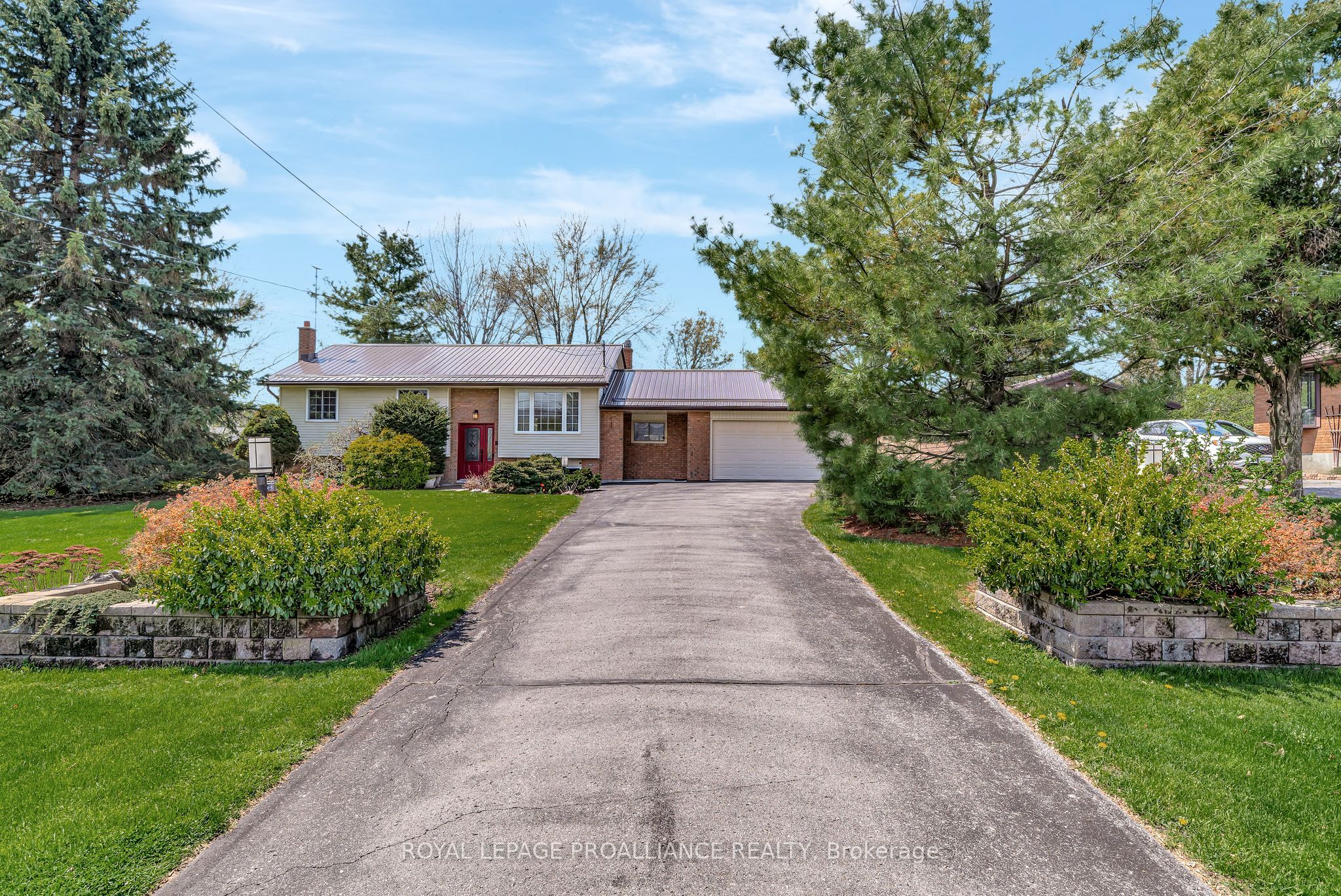 94 Huntingwood Drive Property Photo