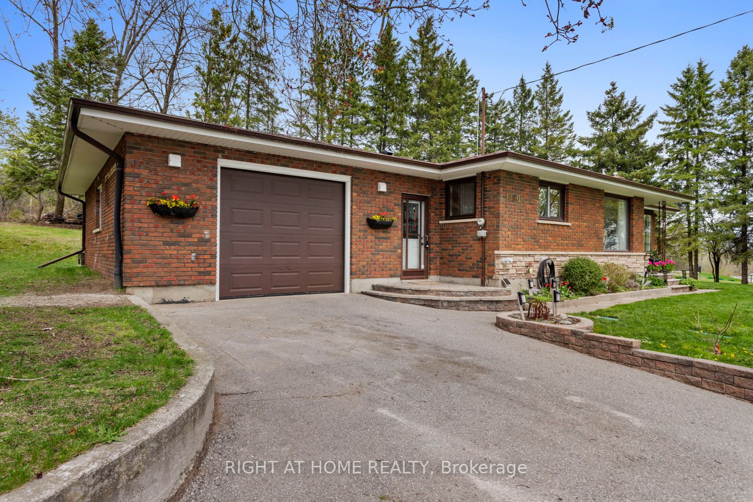 1480 Sharpe Line Property Photo 2