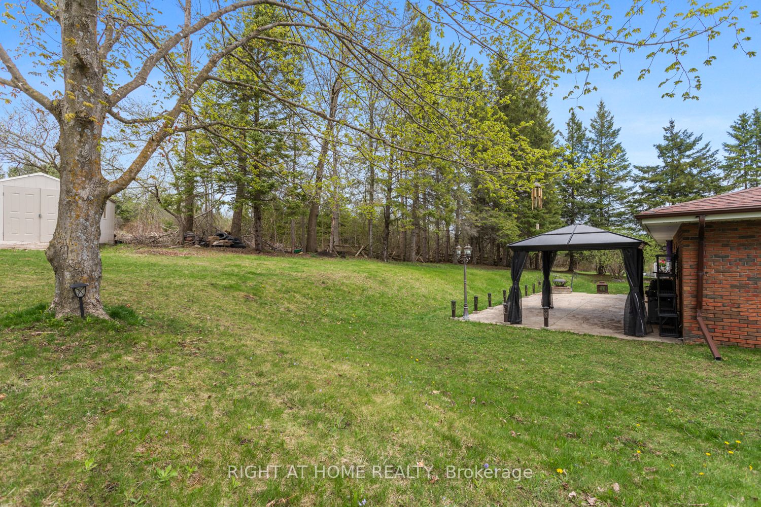 1480 Sharpe Line Property Photo 32