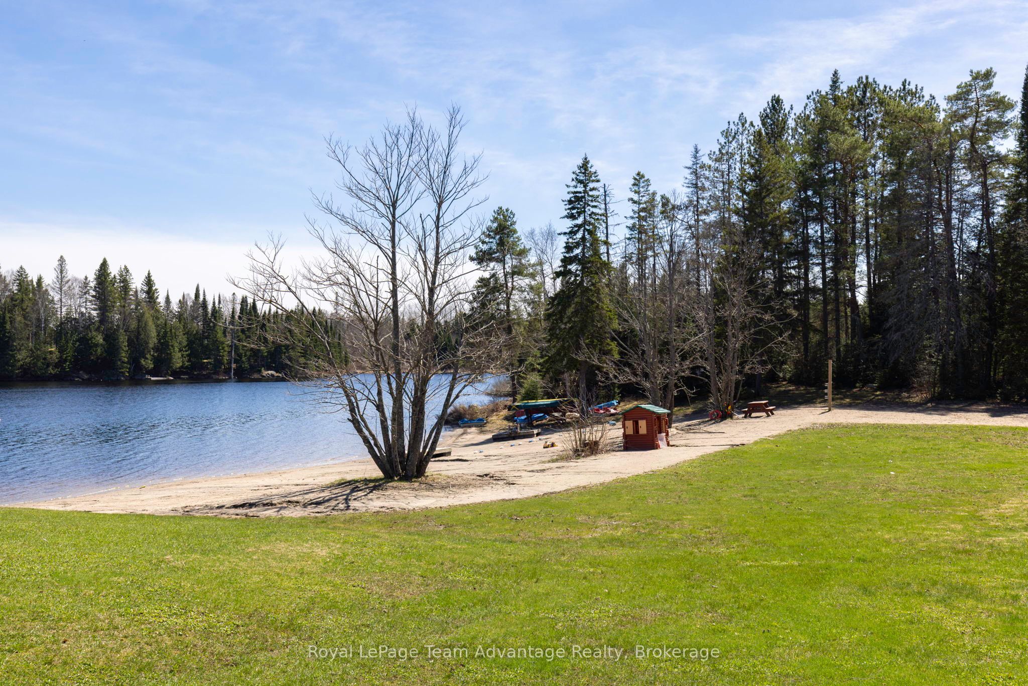 1321 Balsam Road Property Photo 5