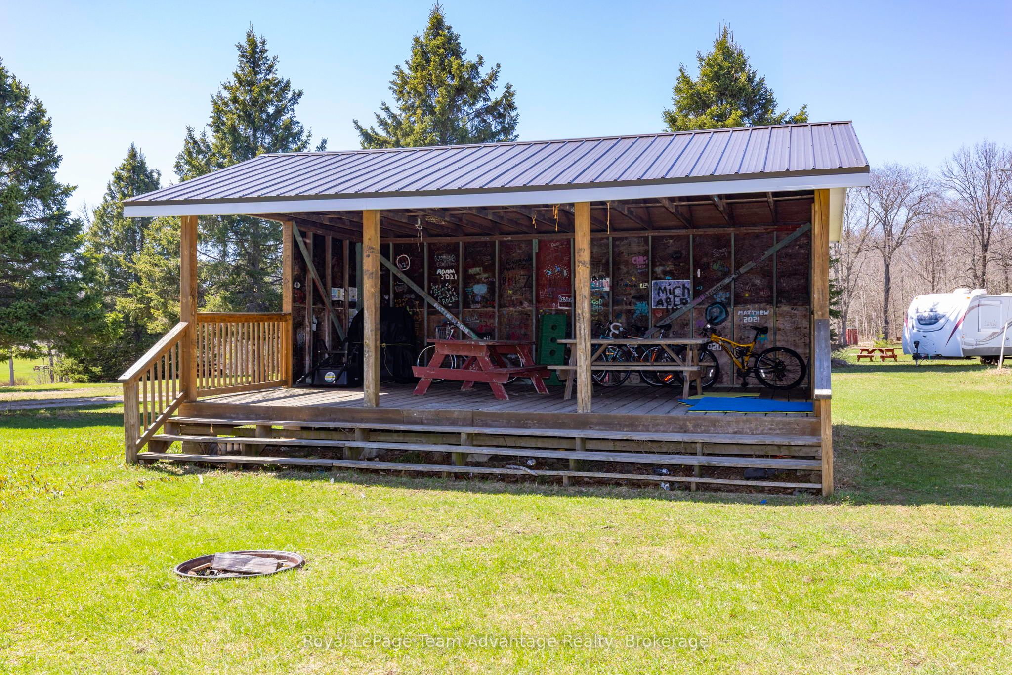 1321 Balsam Road Property Photo 17