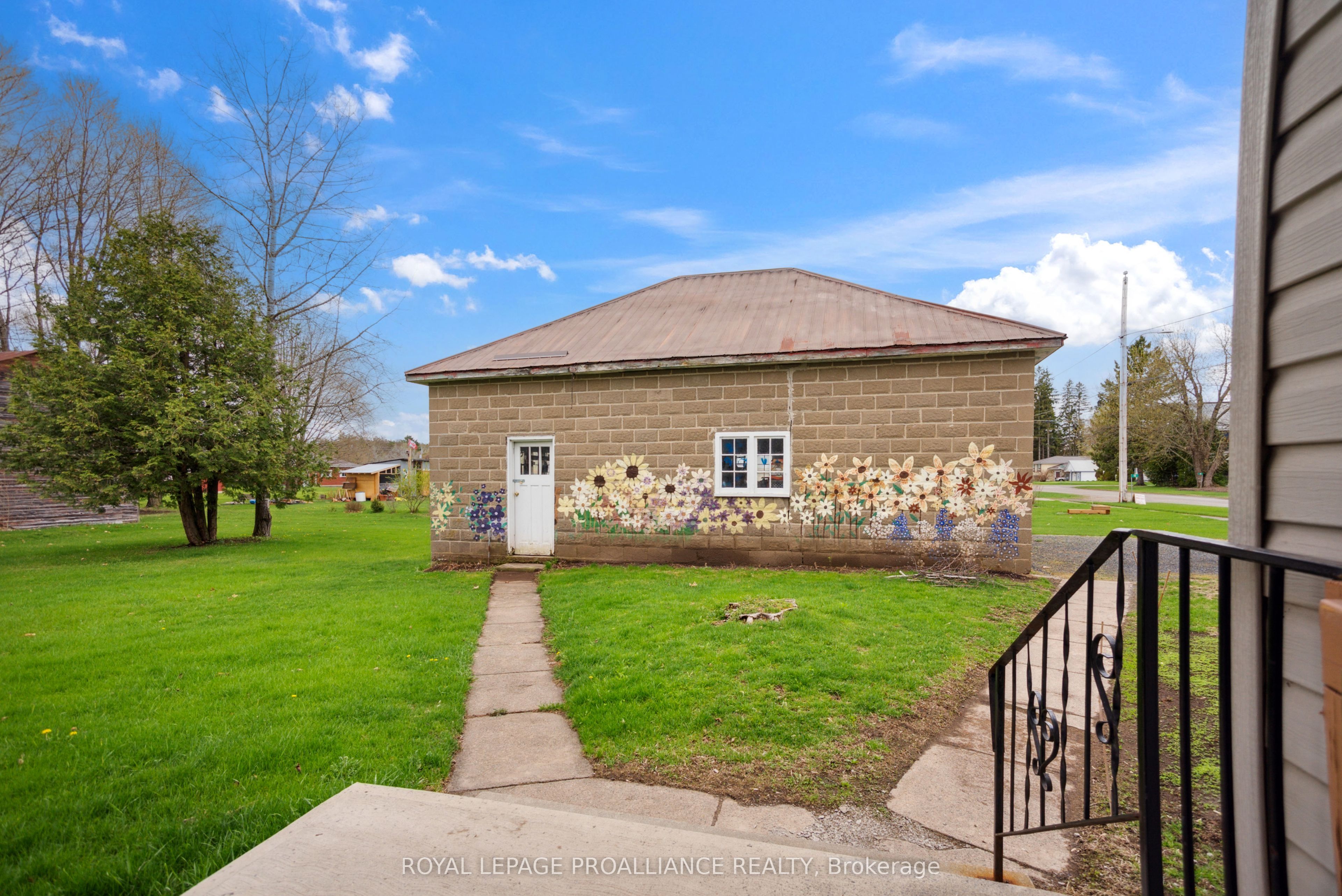 6 Clement Street Property Photo 35