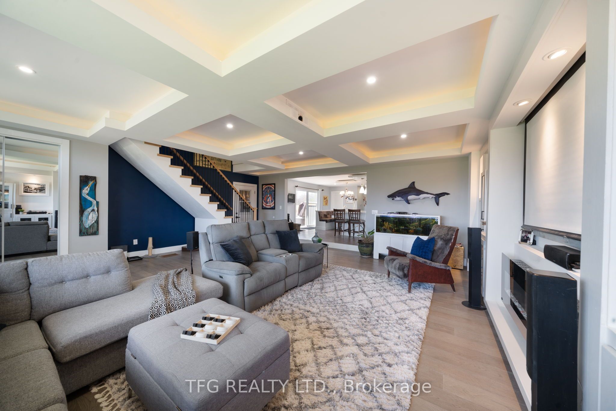 27 Greenway Circle Property Photo 6