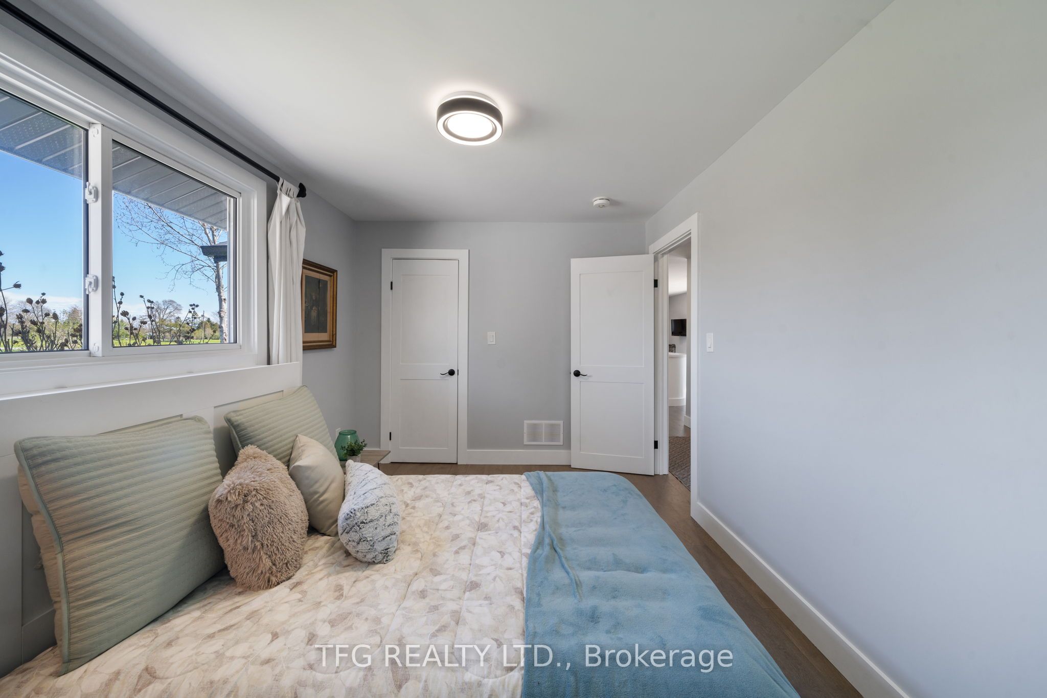 27 Greenway Circle Property Photo 15