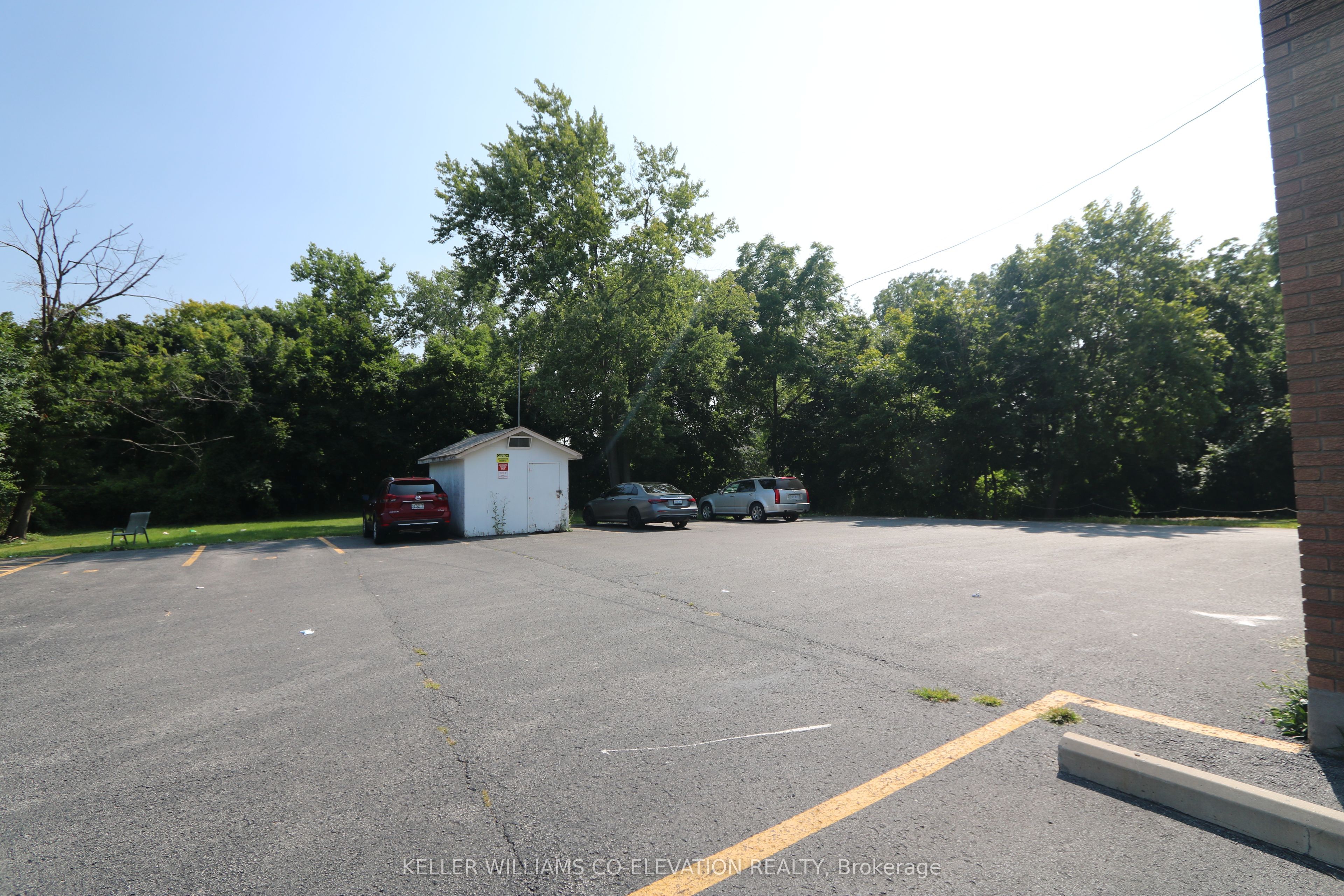 426 Queenston Street Property Photo 10