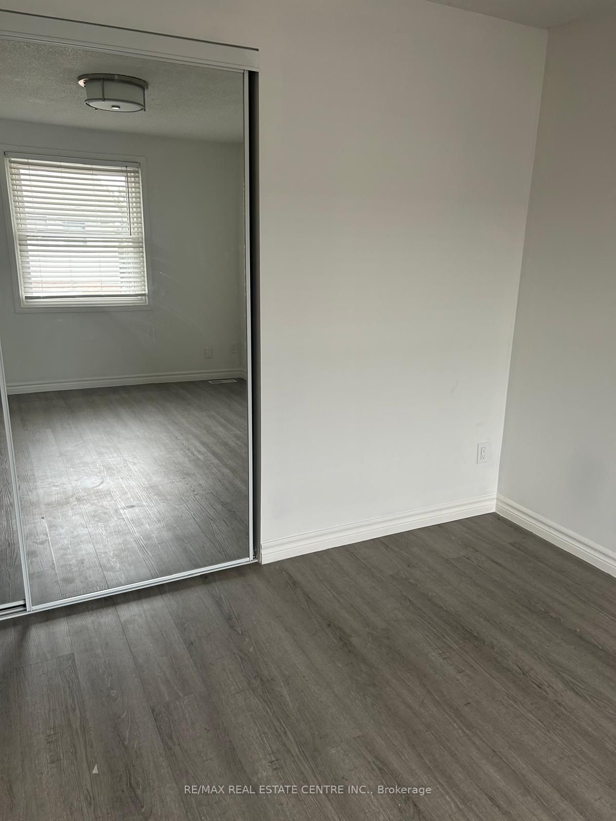 #3 - 420 Pioneer Drive Property Photo 13