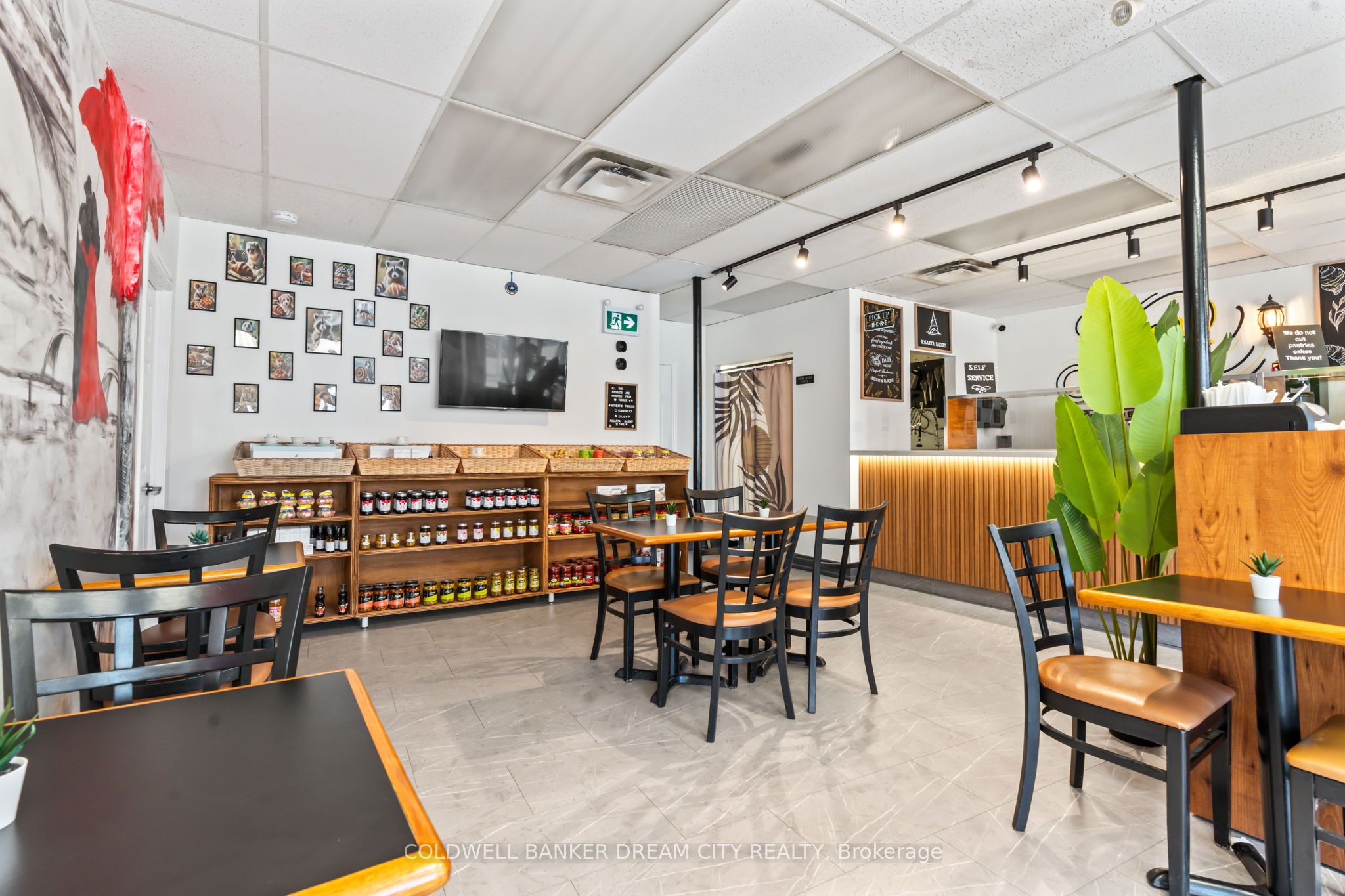123 King St W Property Photo 14
