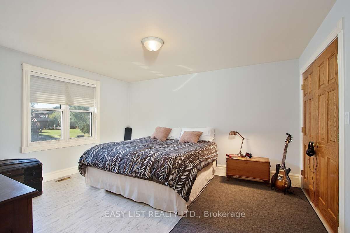 230 Frederick Court Property Photo 11