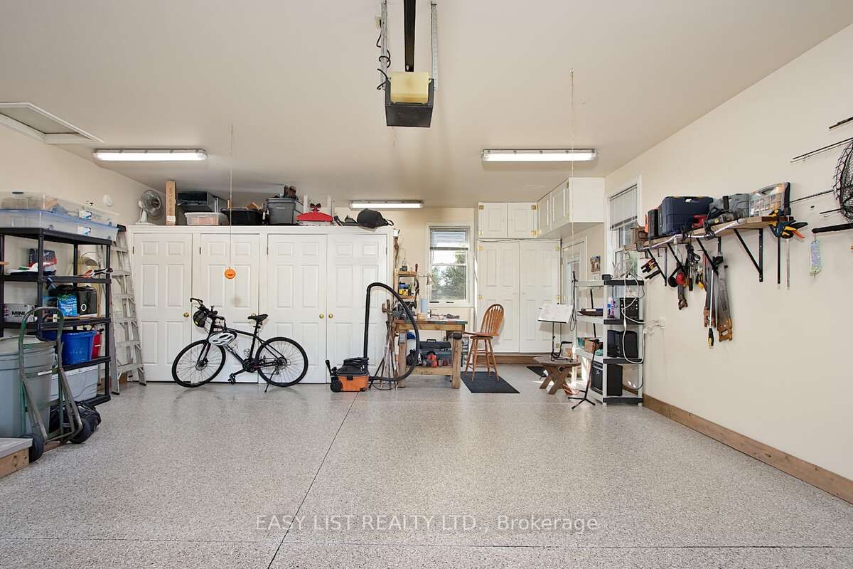 230 Frederick Court Property Photo 23