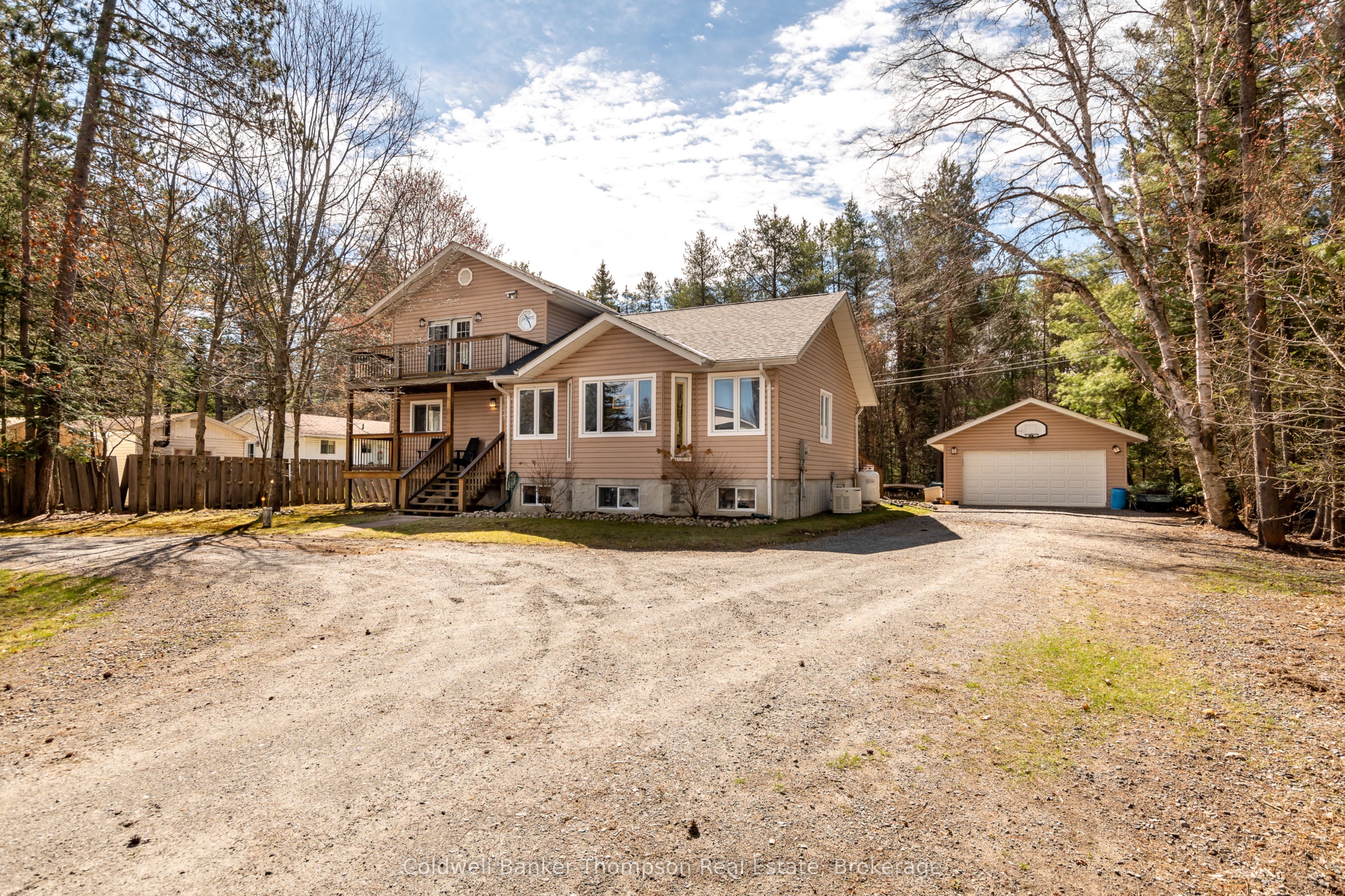 4237 Ravenscliffe Road Property Photo 2