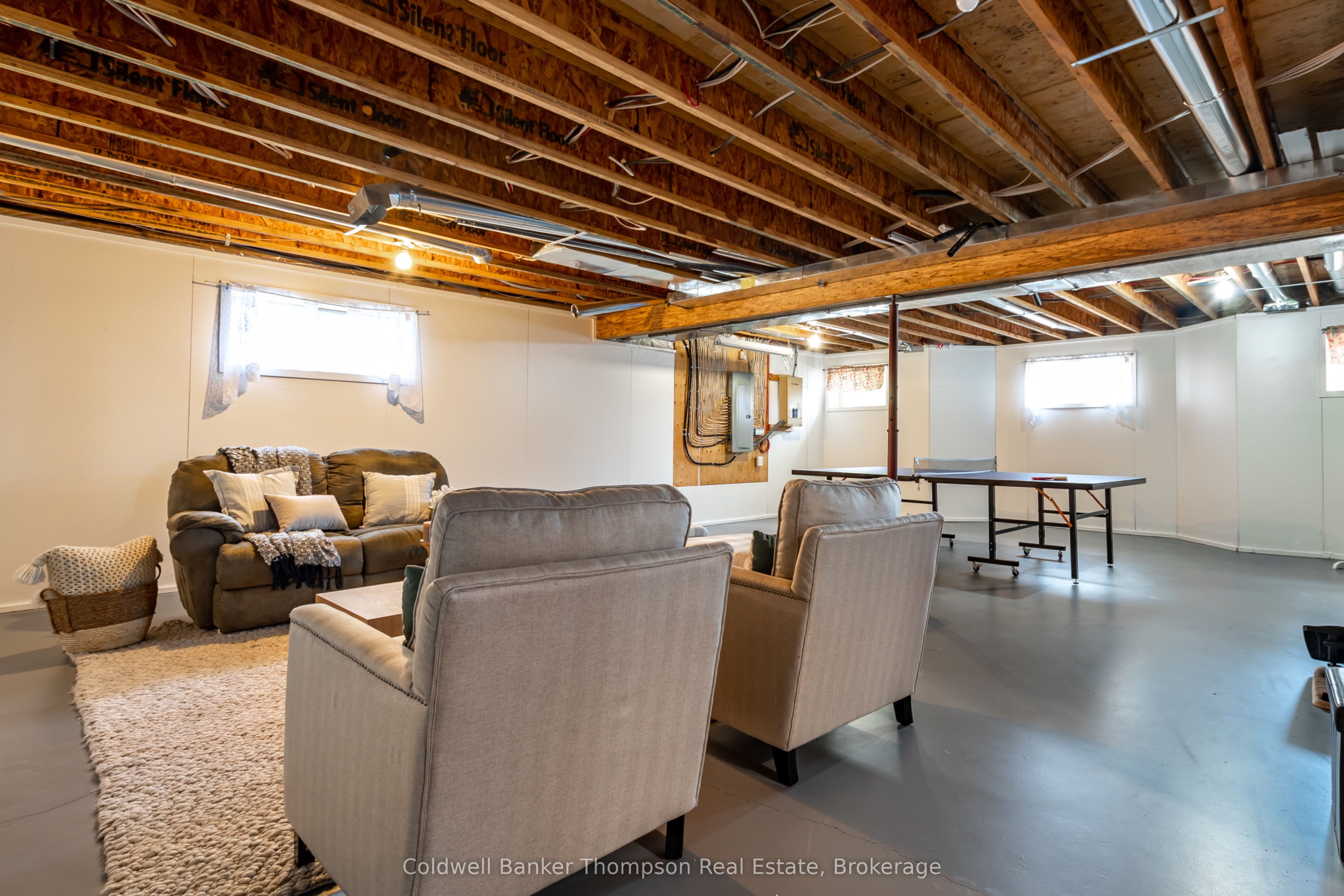 4237 Ravenscliffe Road Property Photo 29