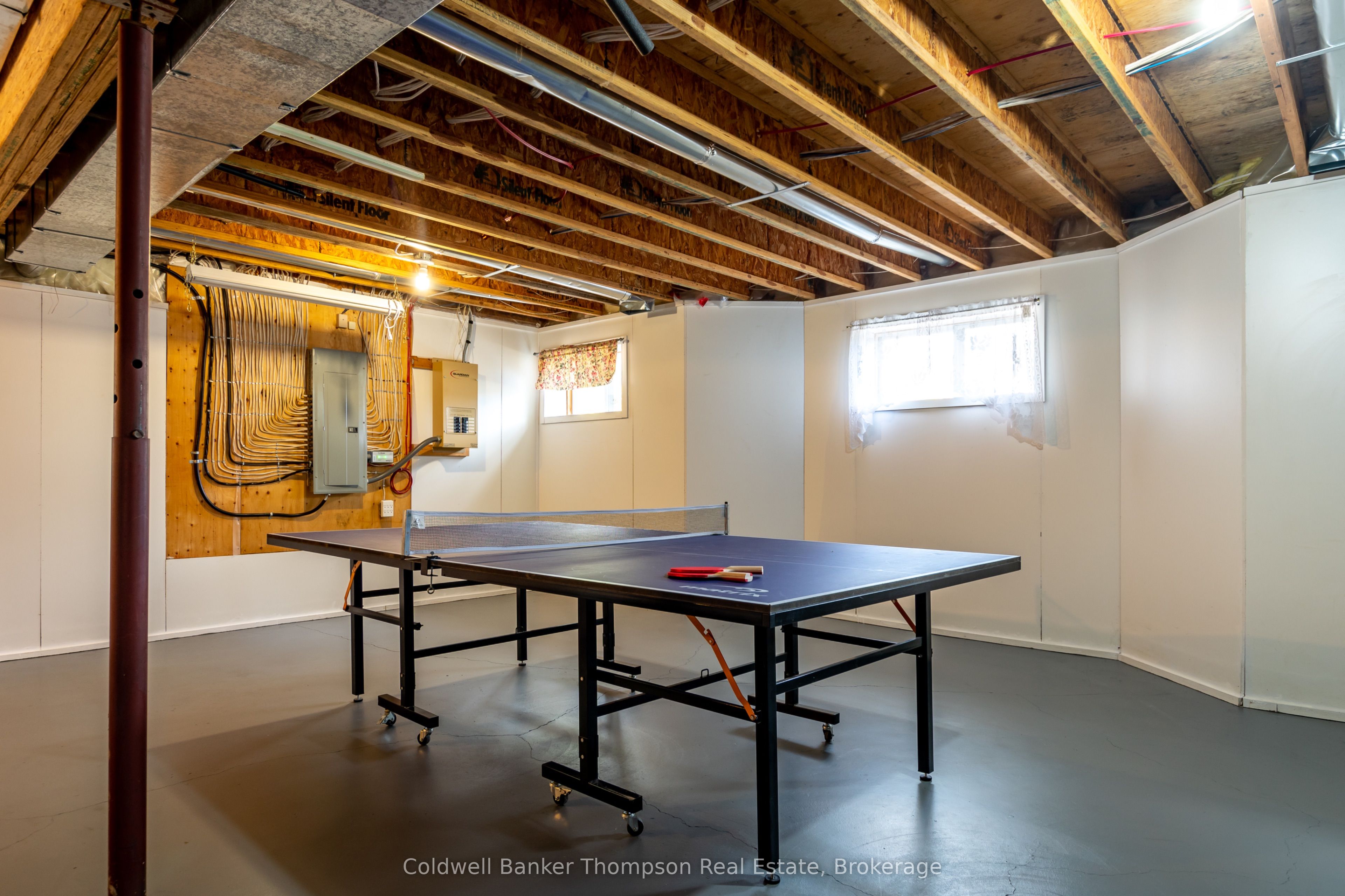 4237 Ravenscliffe Road Property Photo 31