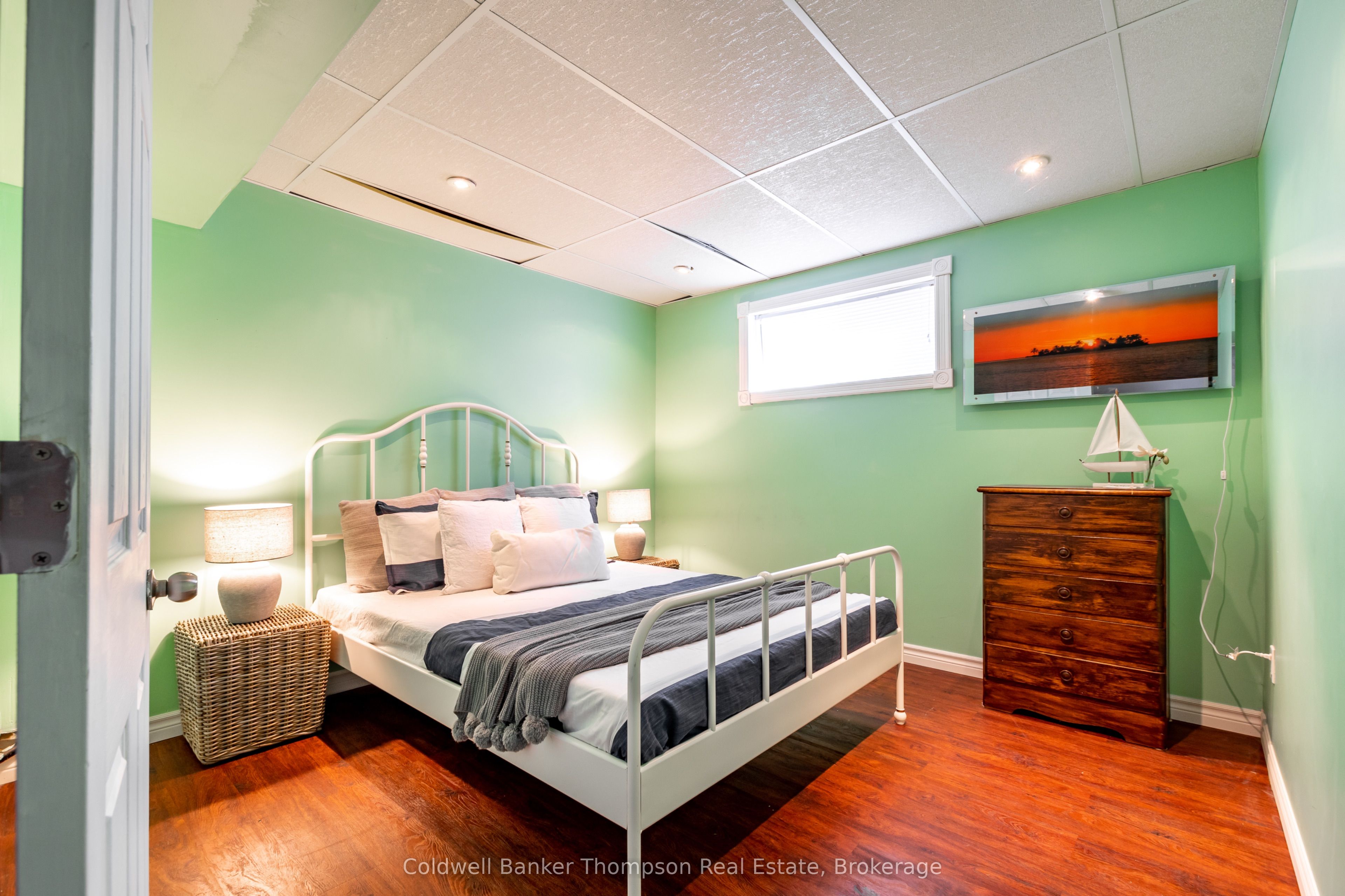 4237 Ravenscliffe Road Property Photo 35