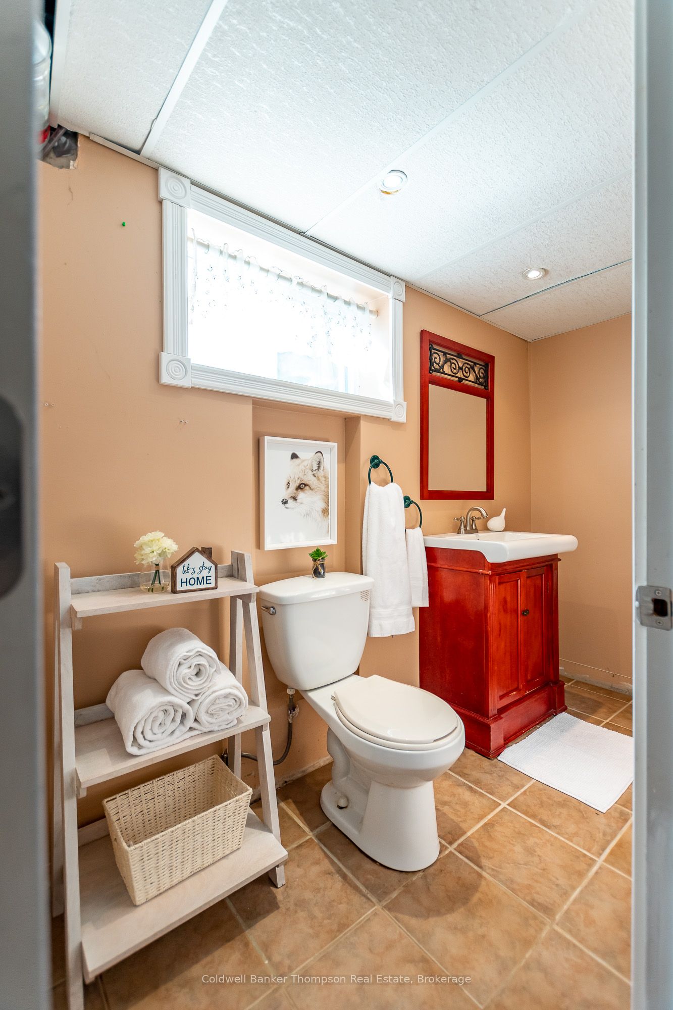 4237 Ravenscliffe Road Property Photo 36