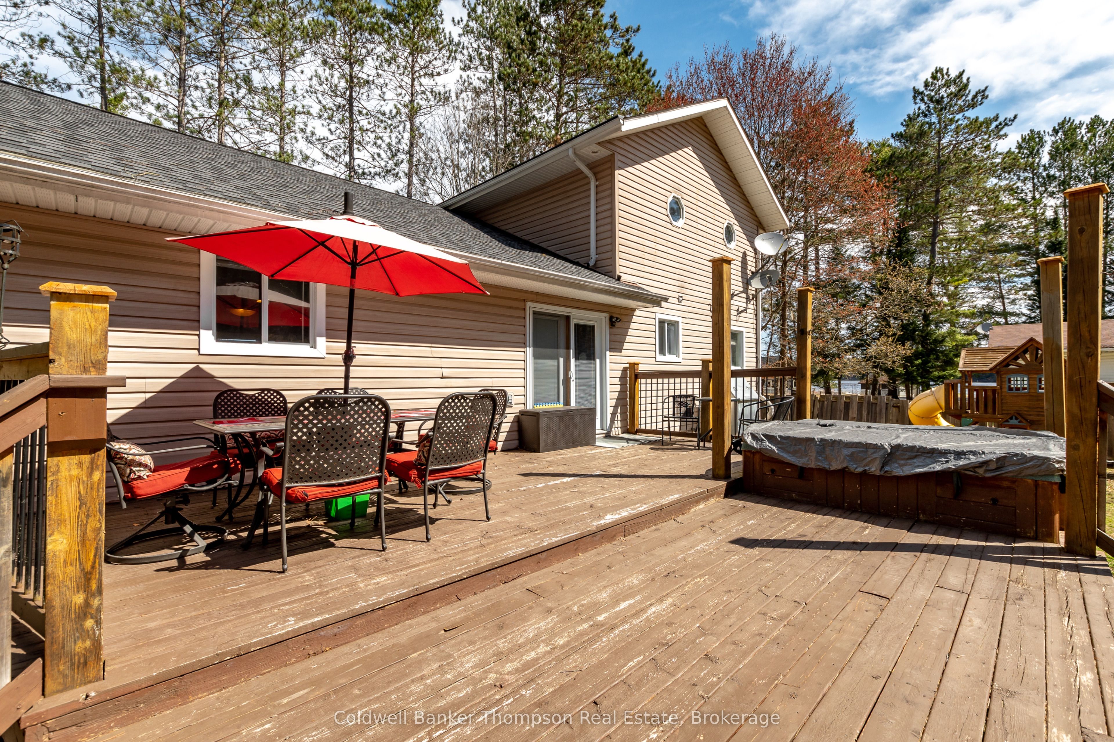 4237 Ravenscliffe Road Property Photo 44