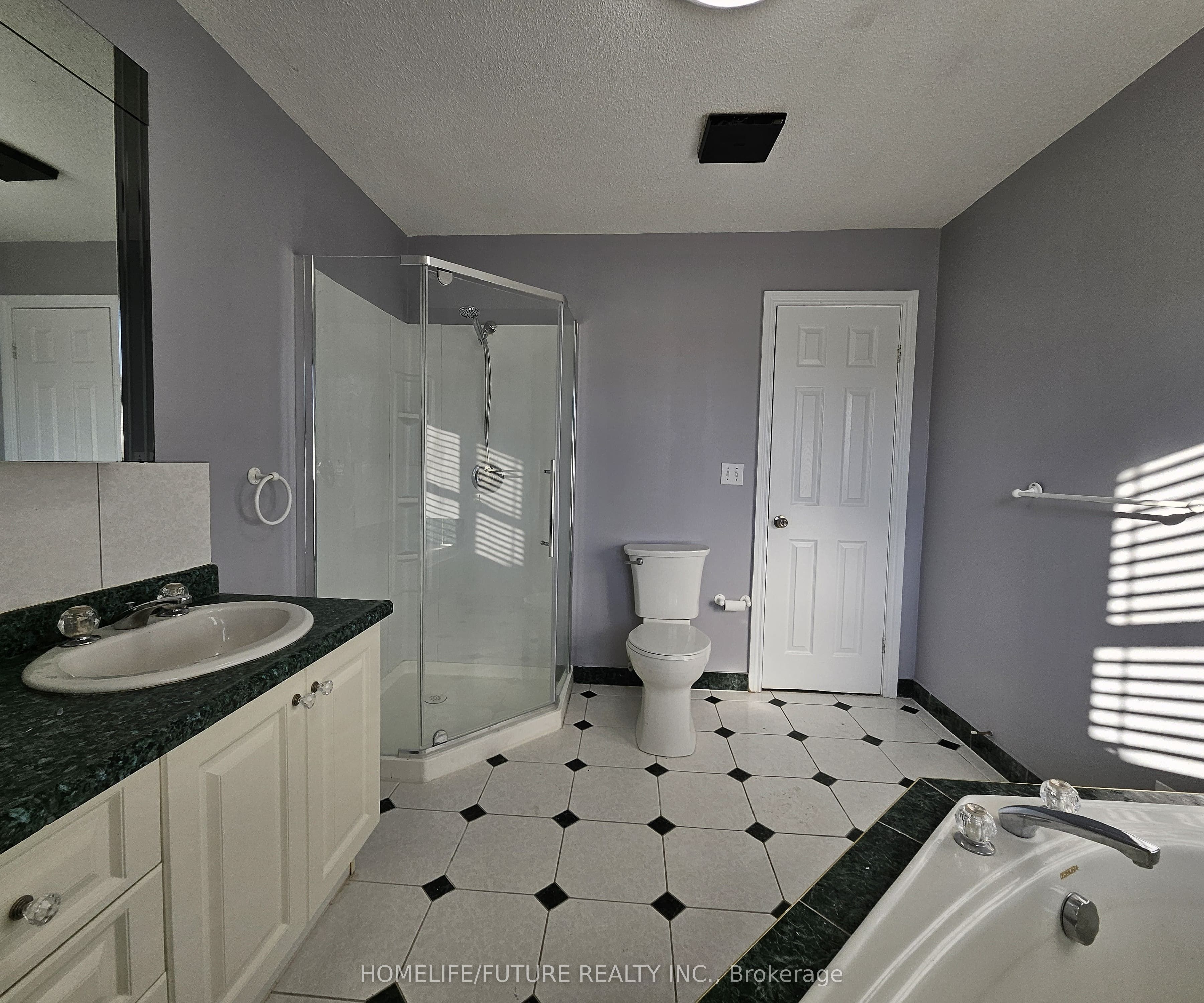 14 Latchford Street Property Photo 15