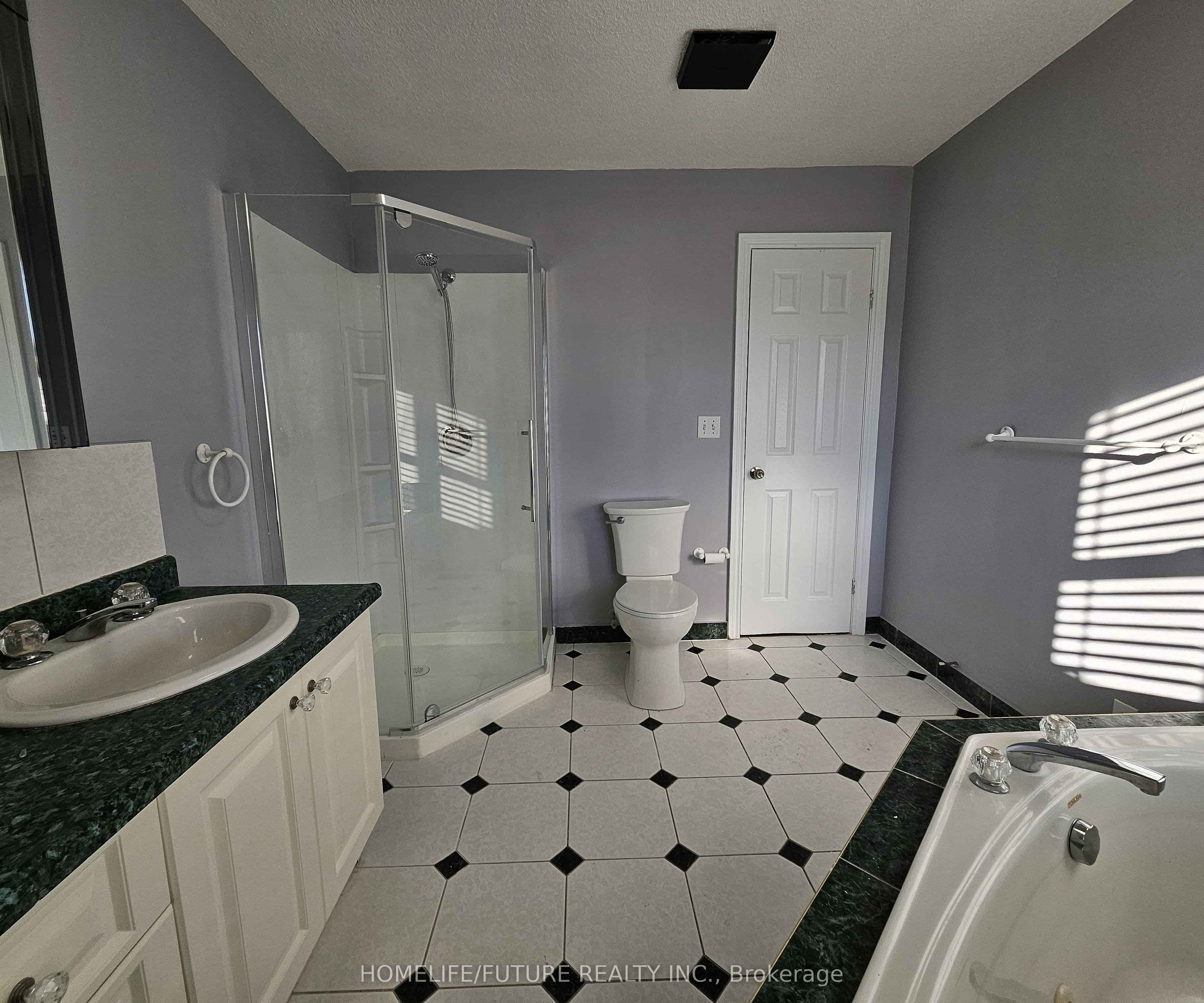 14 Latchford Street Property Photo 22
