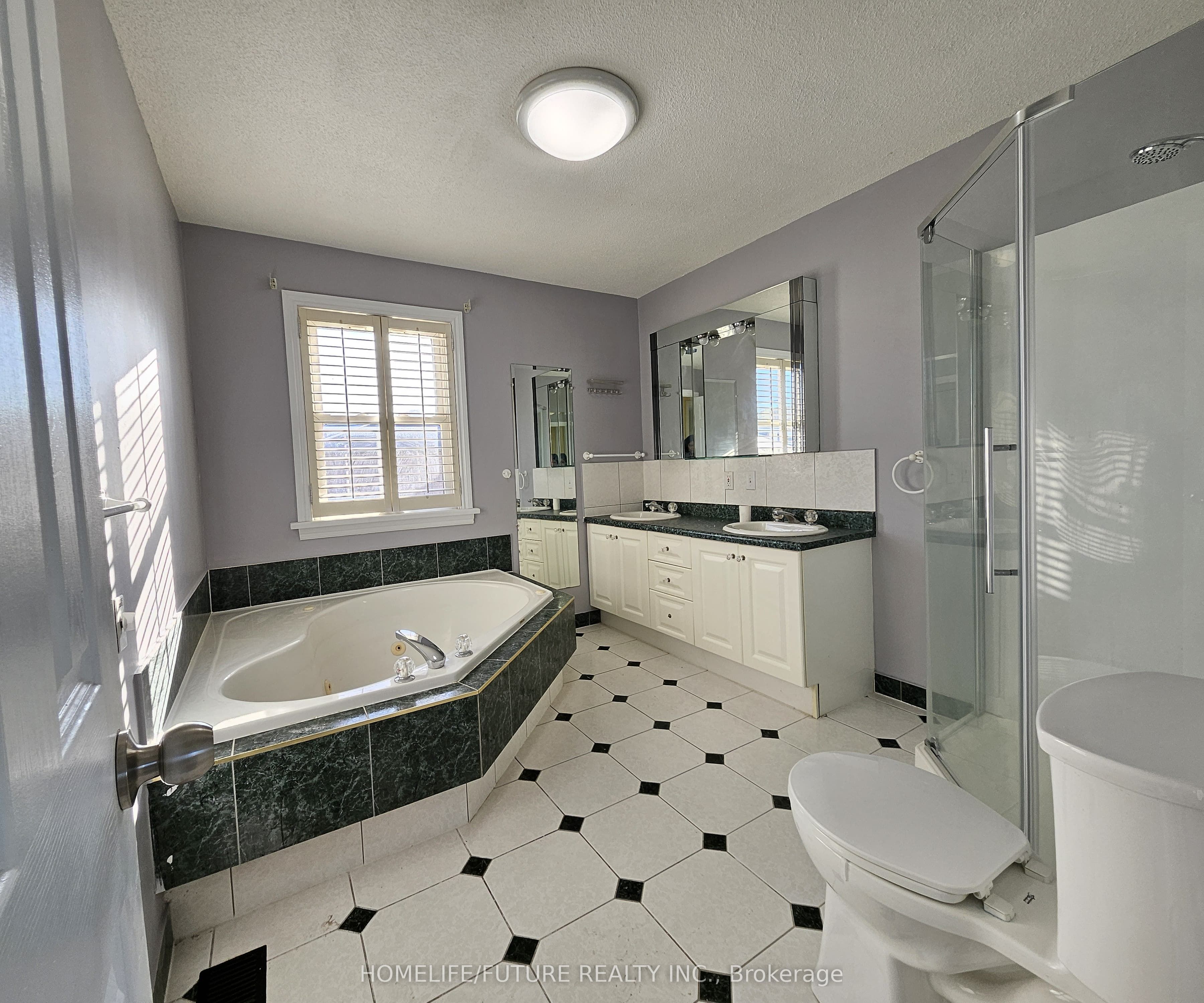 14 Latchford Street Property Photo 23