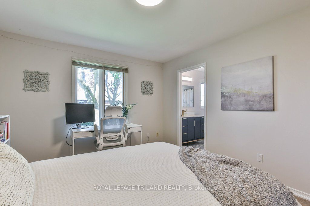 23 Derwent Road Property Photo 24