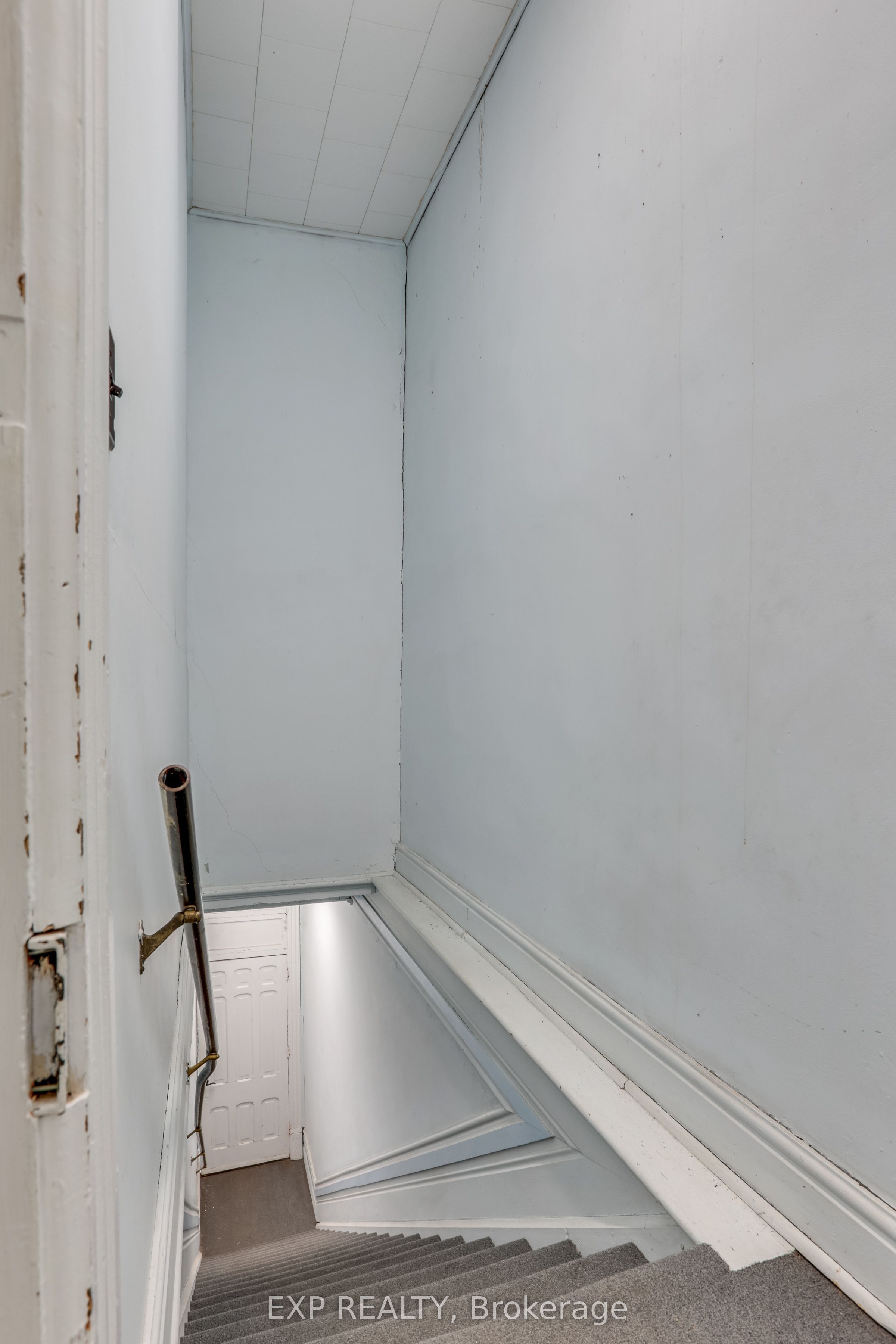 115 King Street Property Photo 14