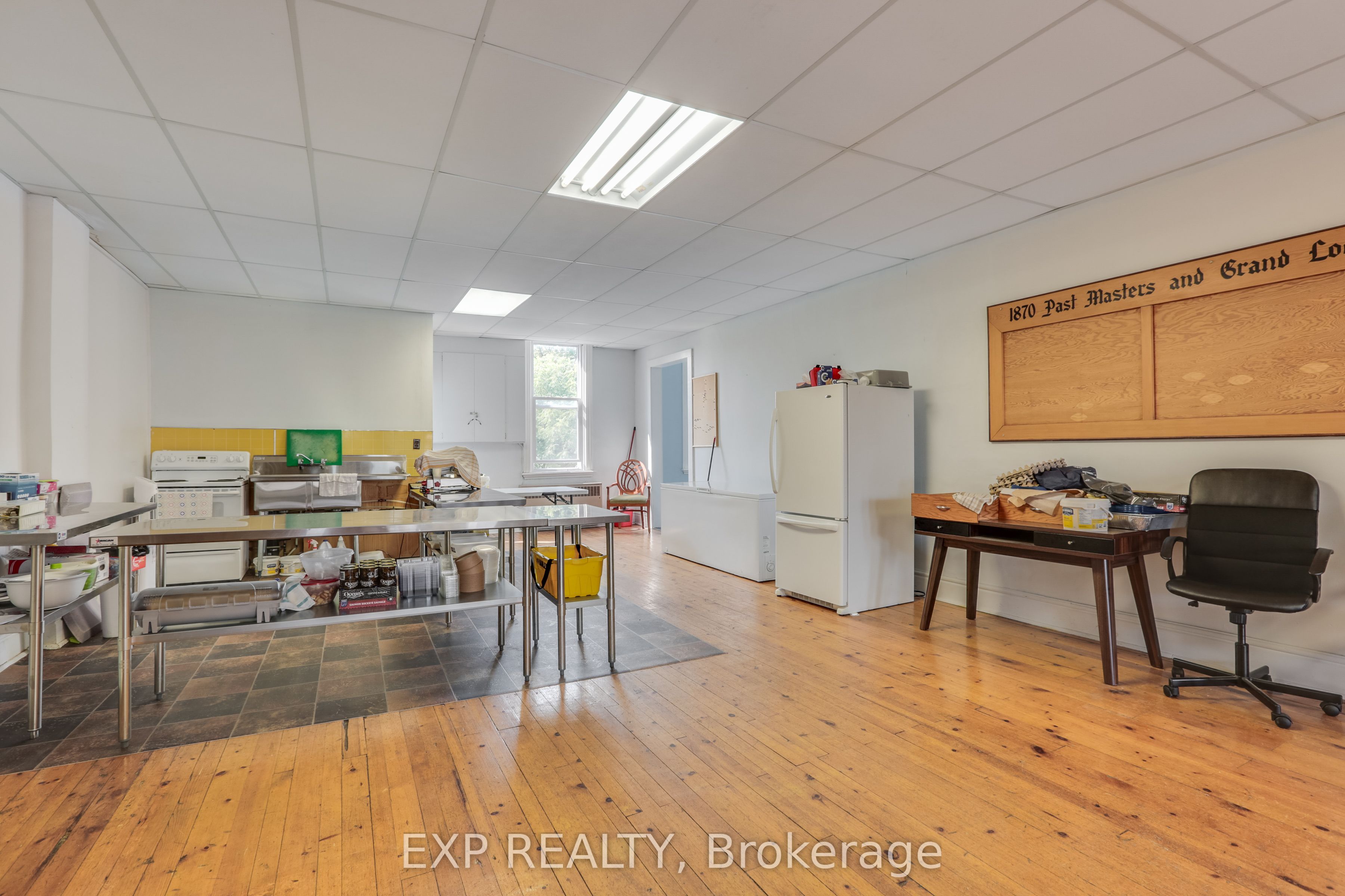 115 King Street Property Photo 17