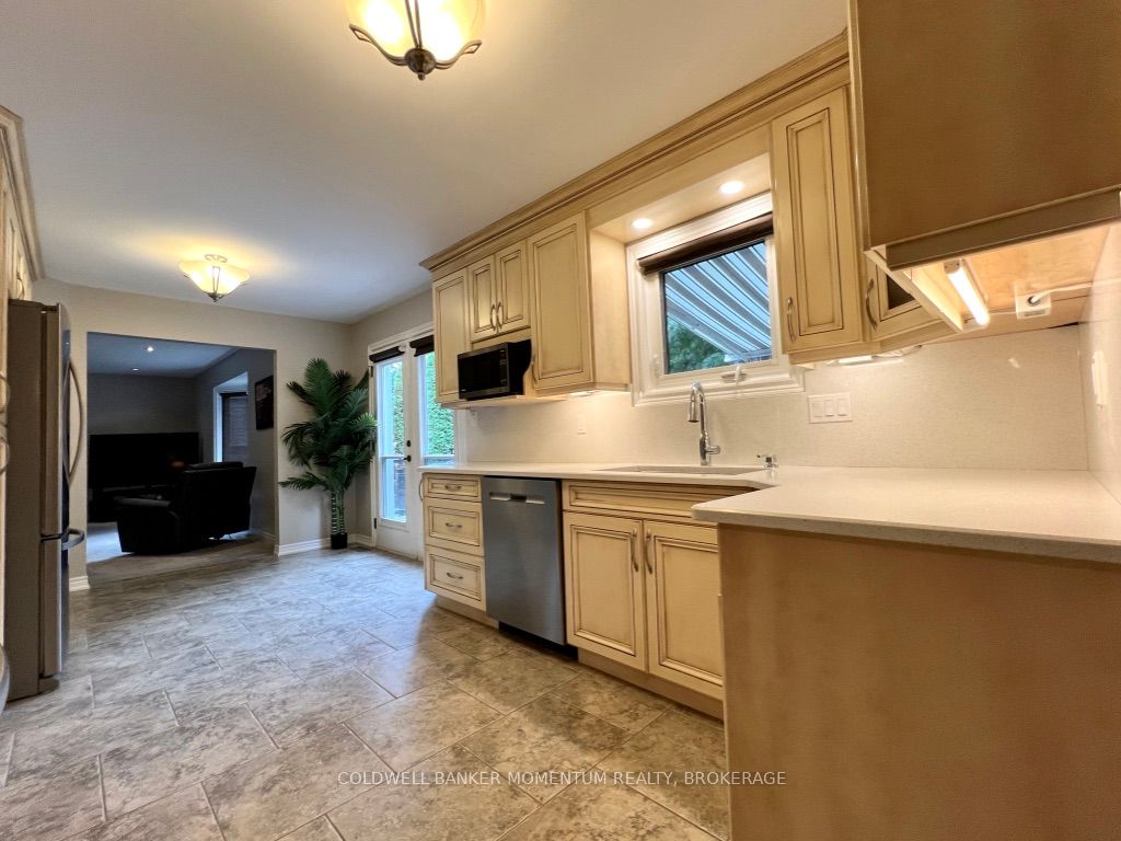 8 Meadowbrook Ln Property Photo 10