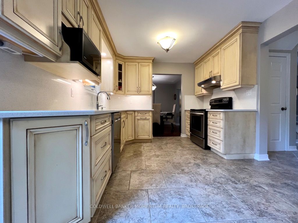 8 Meadowbrook Ln Property Photo 11