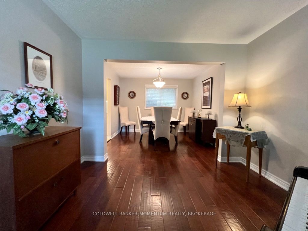 8 Meadowbrook Ln Property Photo 16