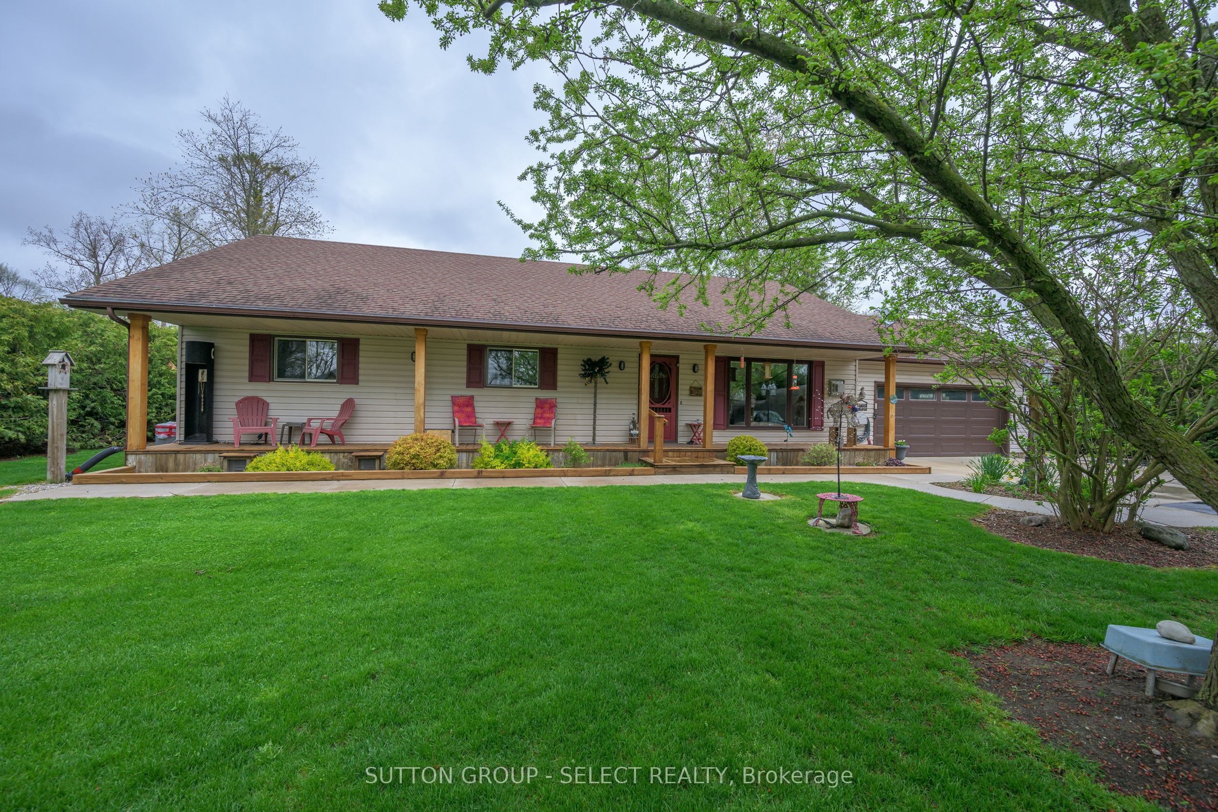 8444 Lazy Ln Property Photo 1