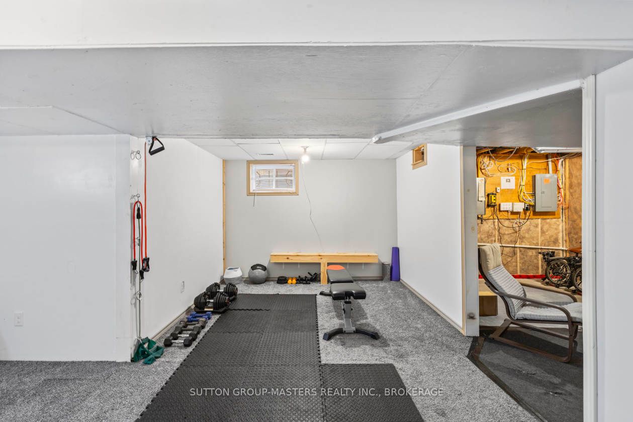 350 Janette Street Property Photo 42