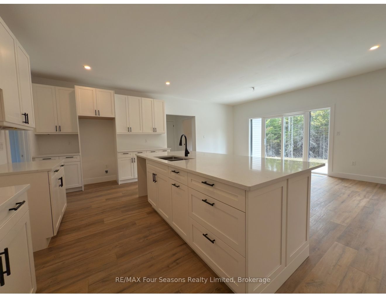31 Trillium Crossing Property Photo 22