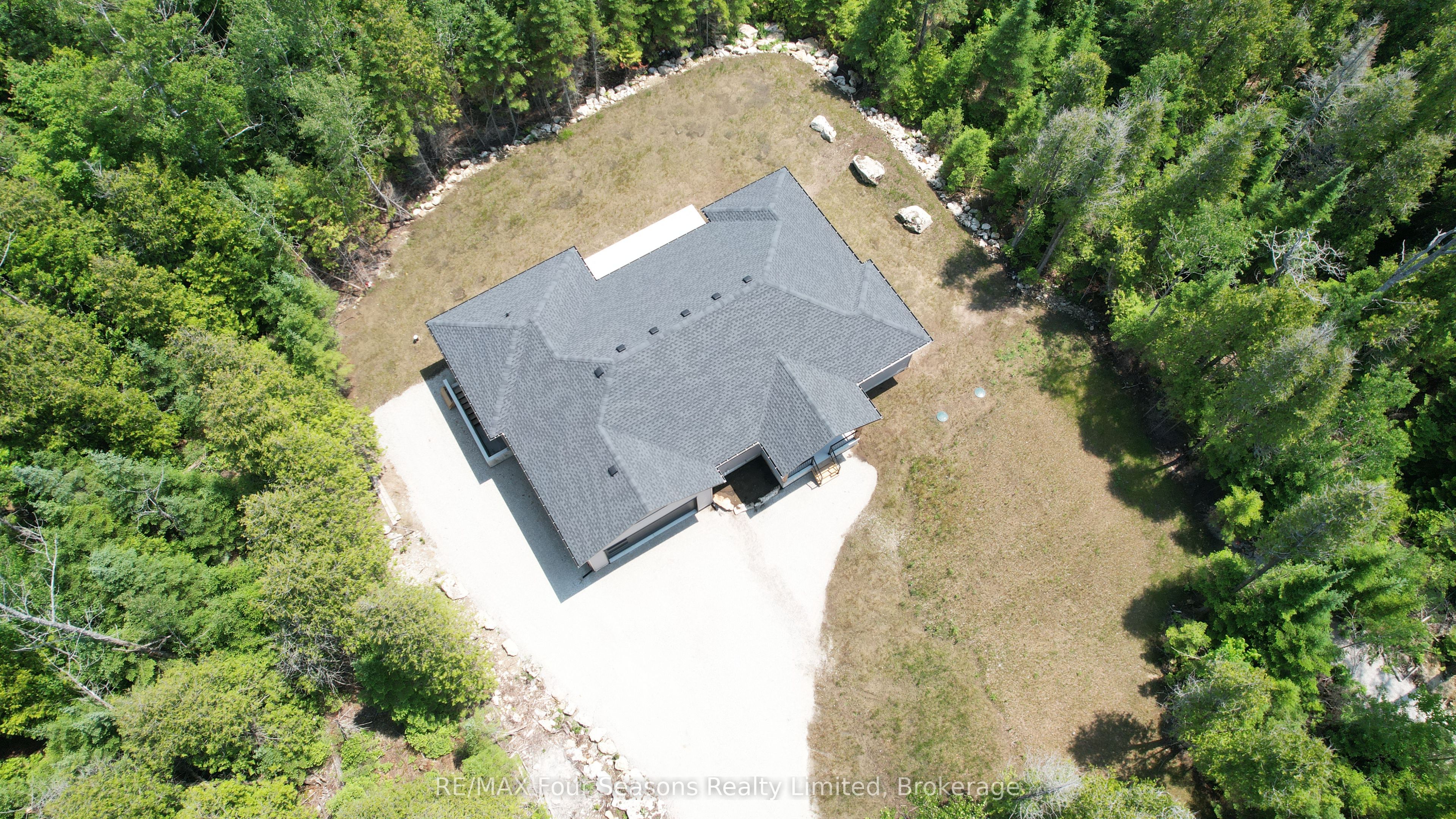 31 Trillium Crossing Property Photo 31