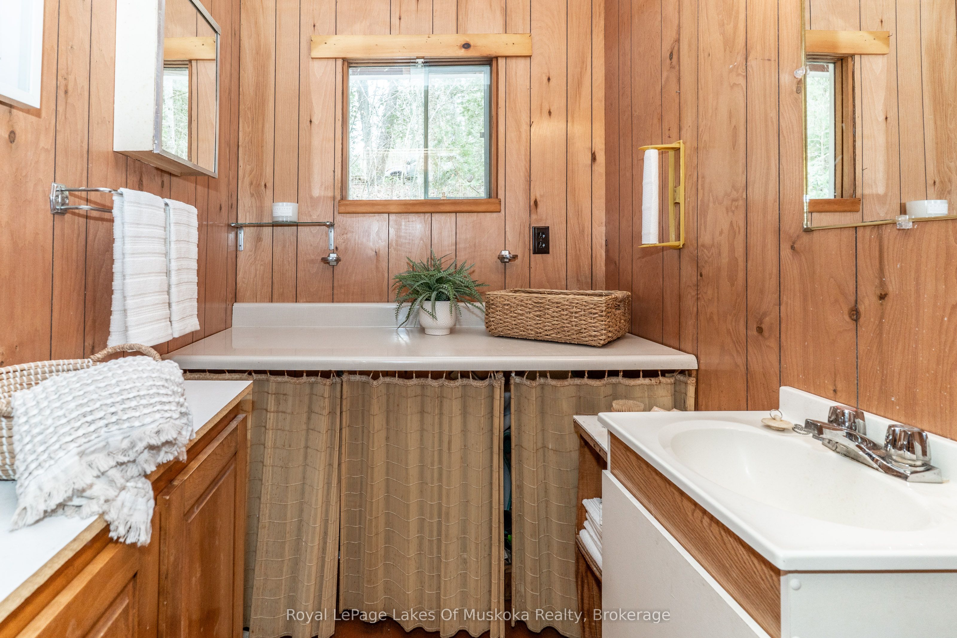 1042 Farmer Hays Drive Property Photo 29