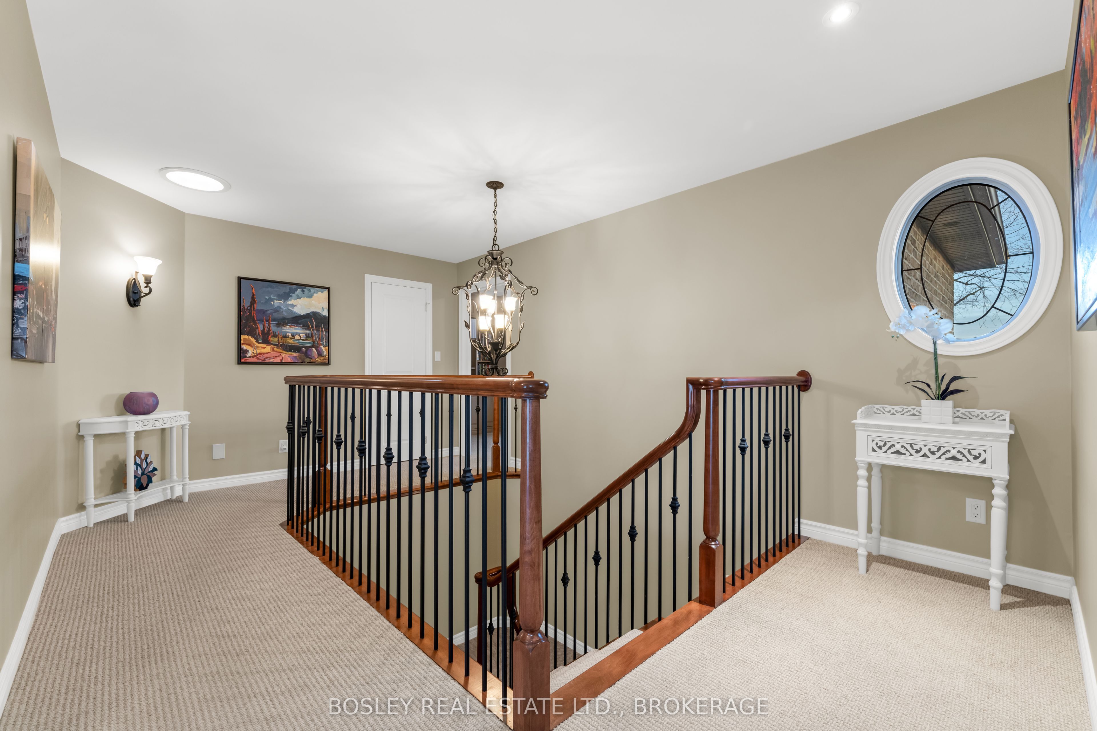 10 1/2 Colton Avenue Property Photo 25