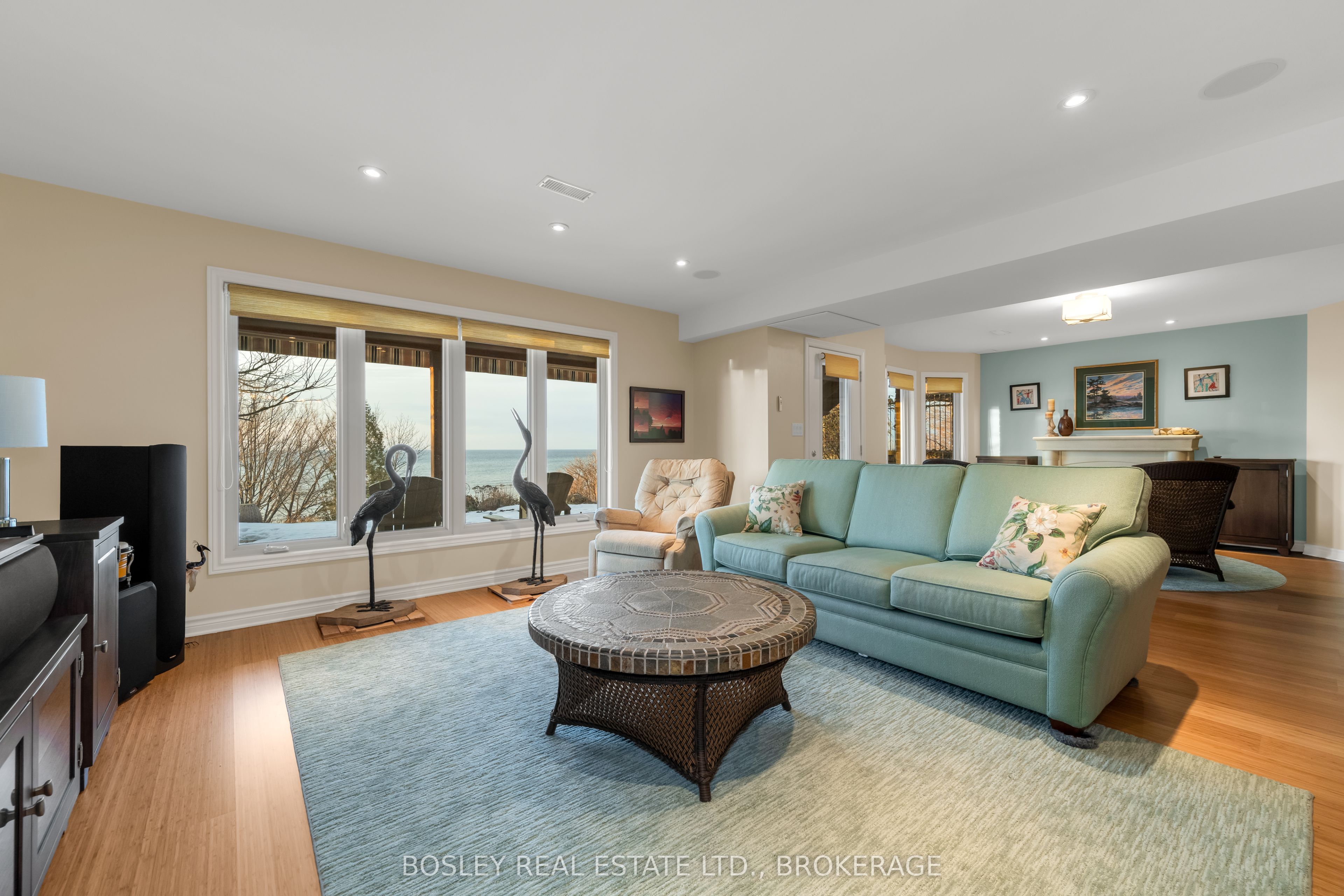 10 1/2 Colton Avenue Property Photo 35
