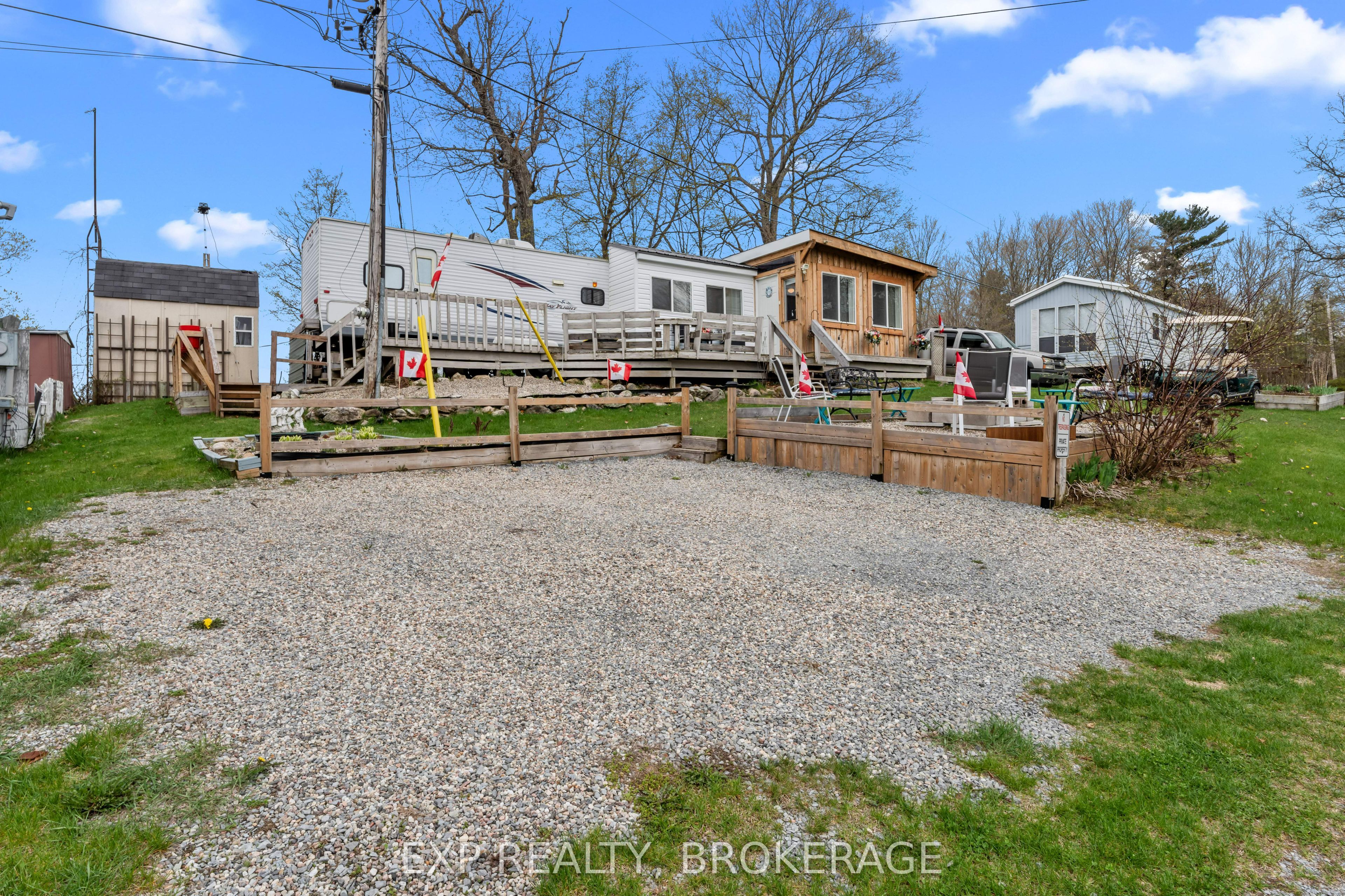##38 - 9 Glenford Lane Property Photo