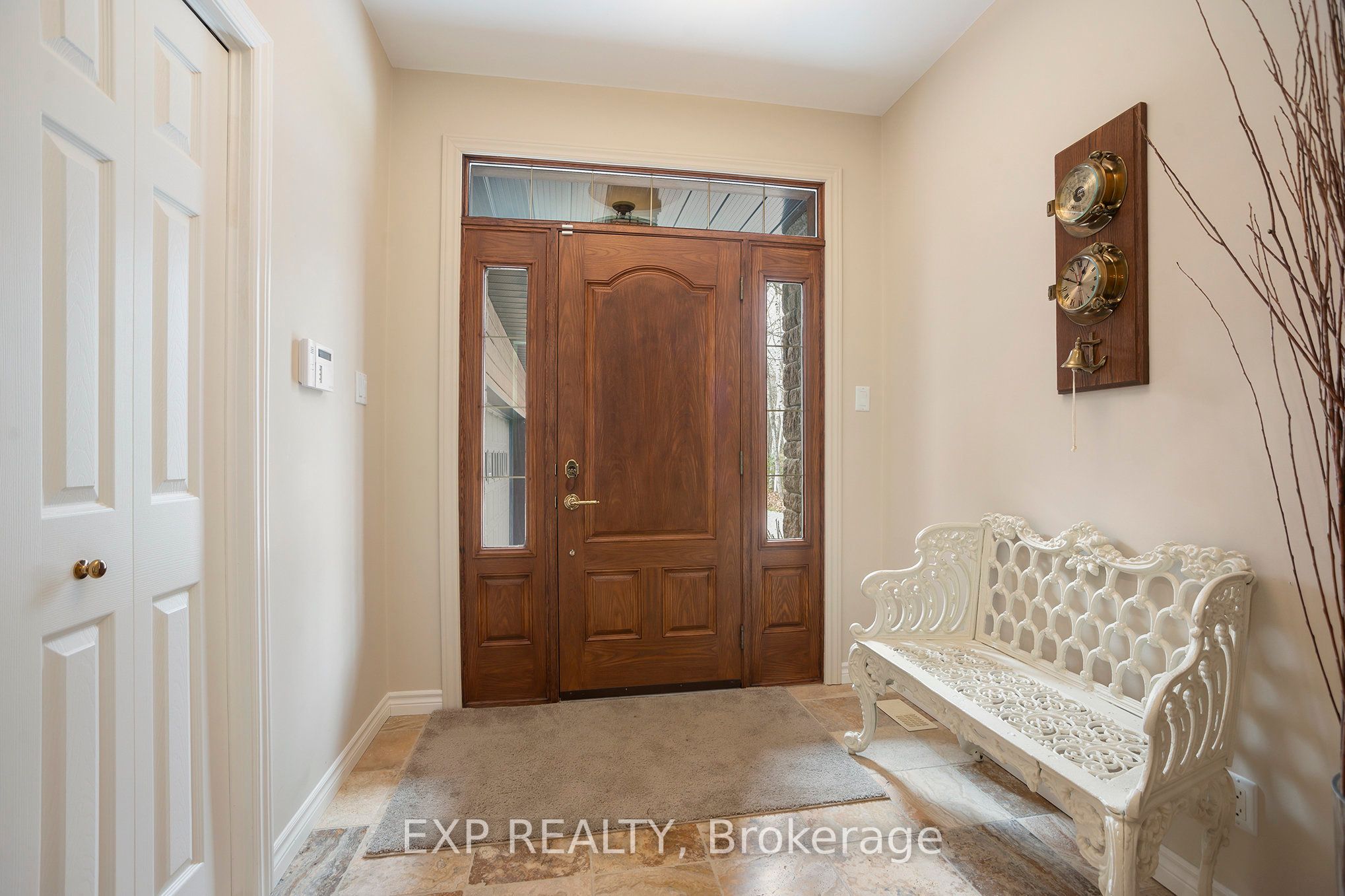 544 Lakeshore Road Property Photo 4