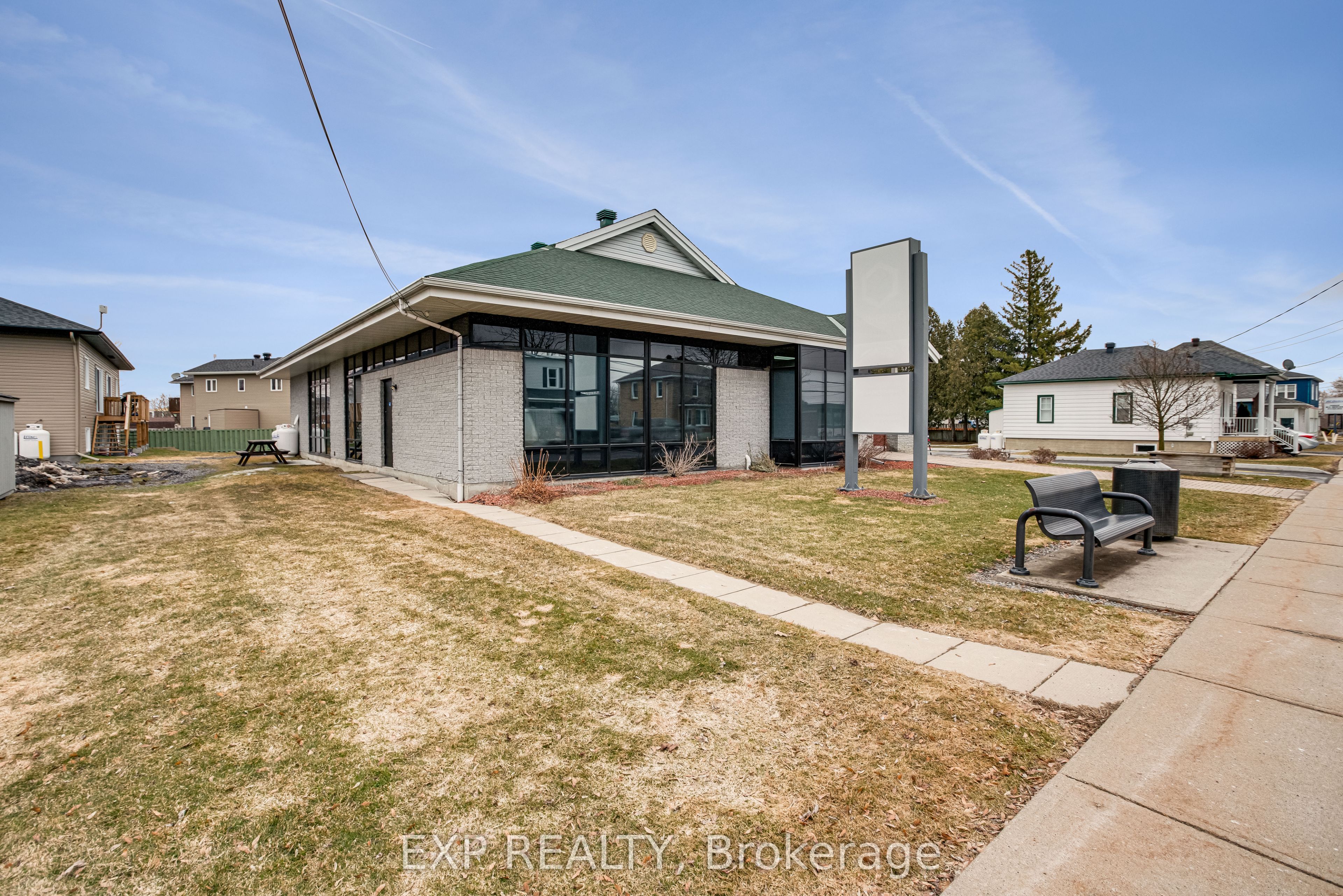 4597 Catherine Street Property Photo 5