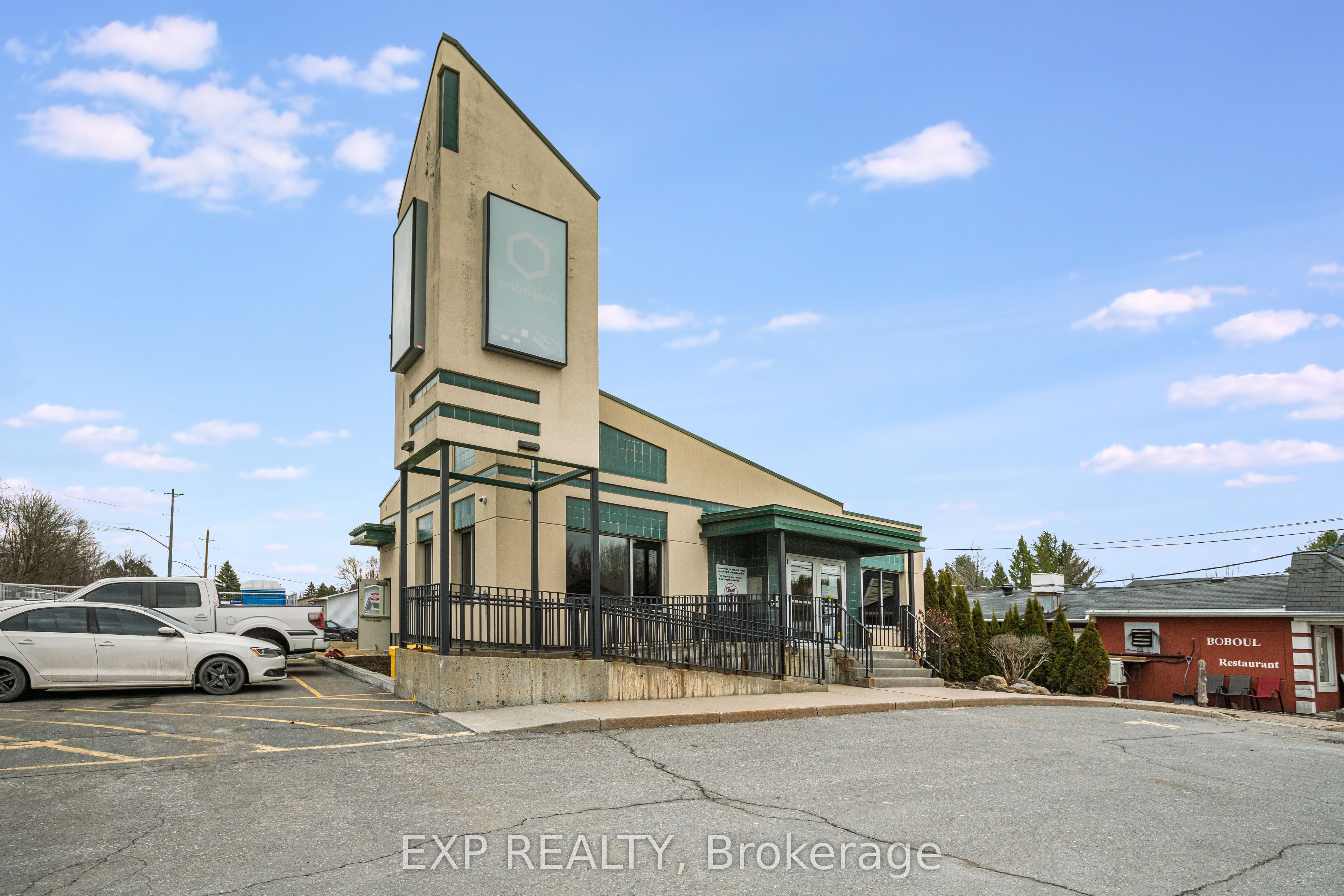 523 Limoges Rd Property Photo 2