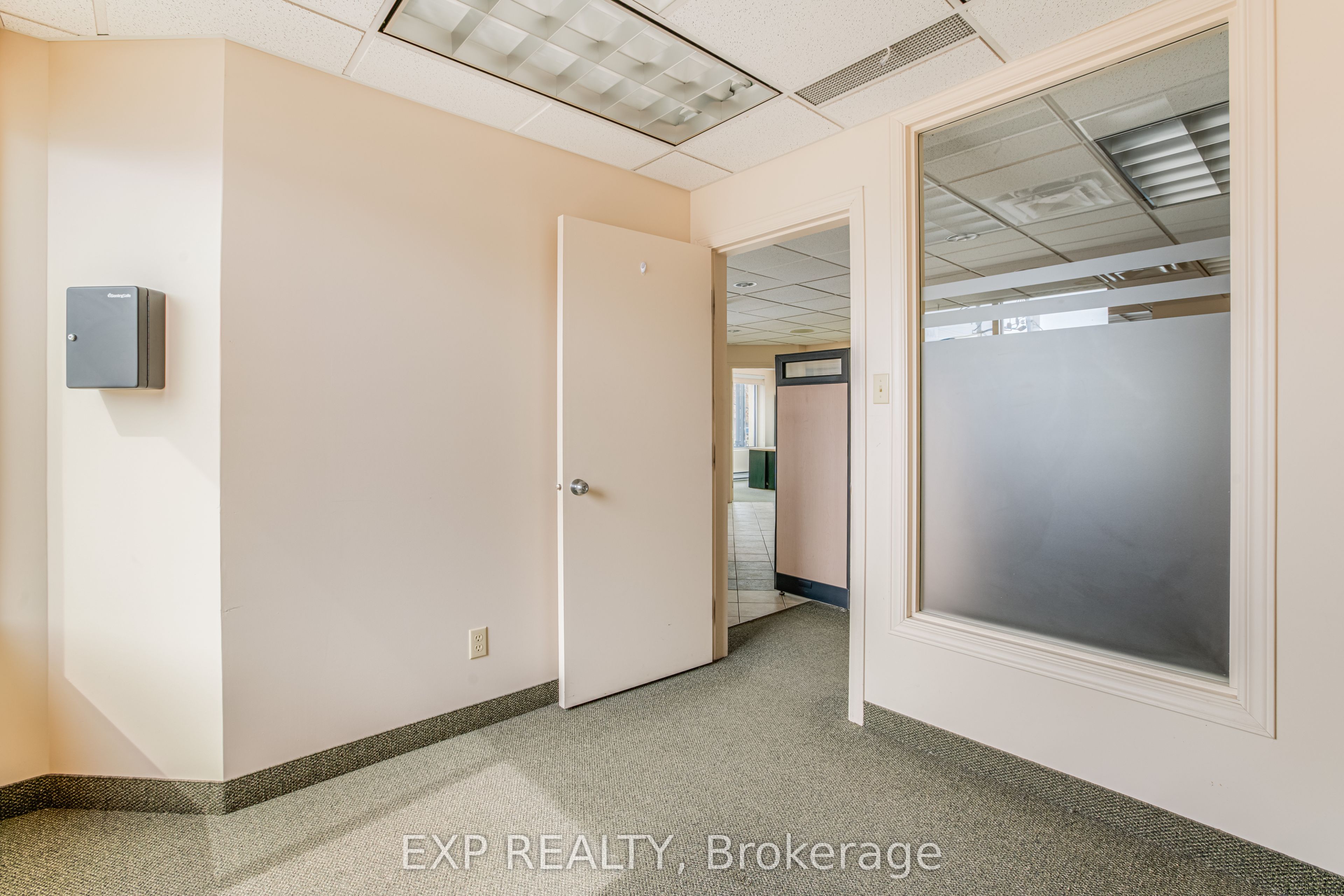 523 Limoges Rd Property Photo 6