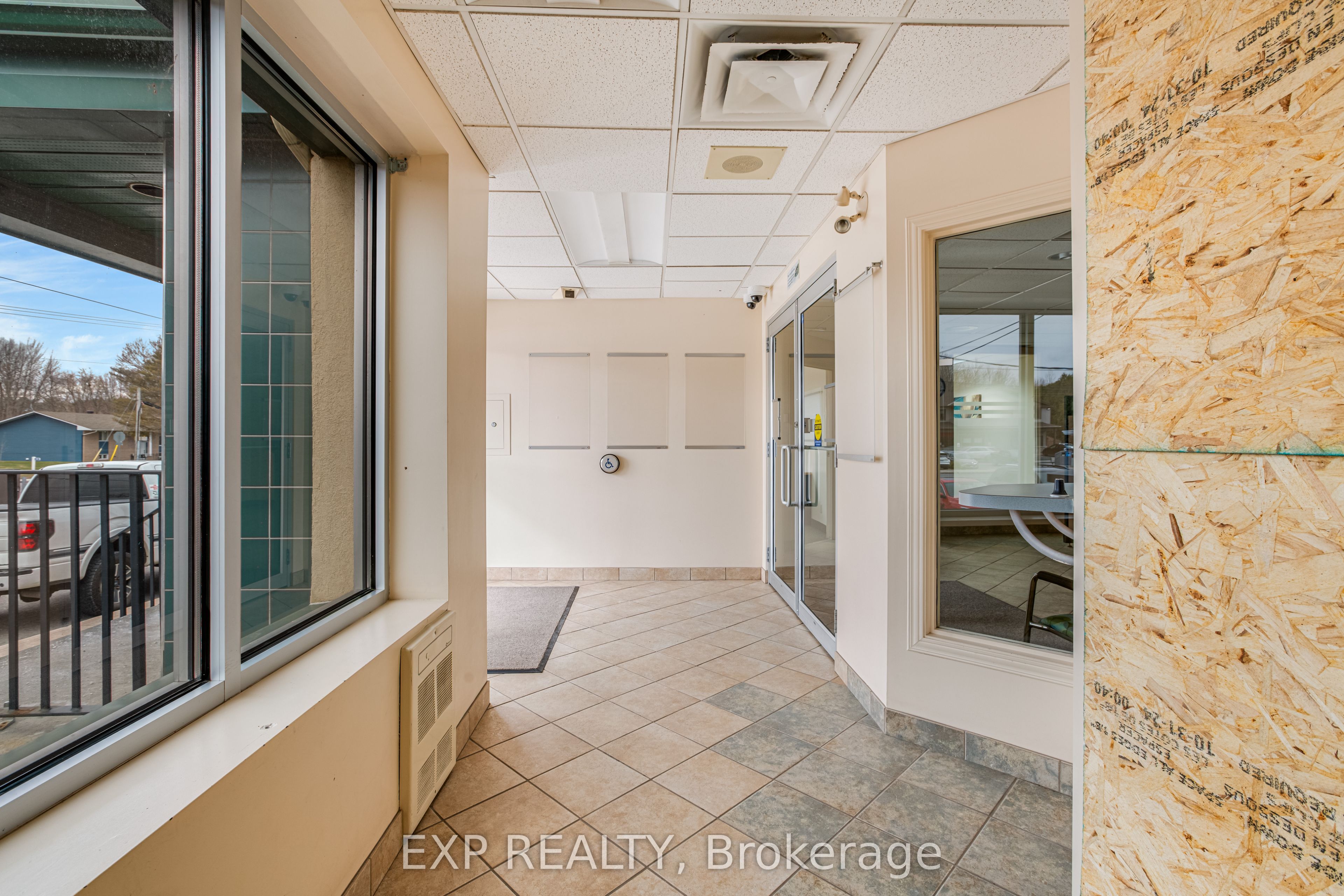 523 Limoges Rd Property Photo 8
