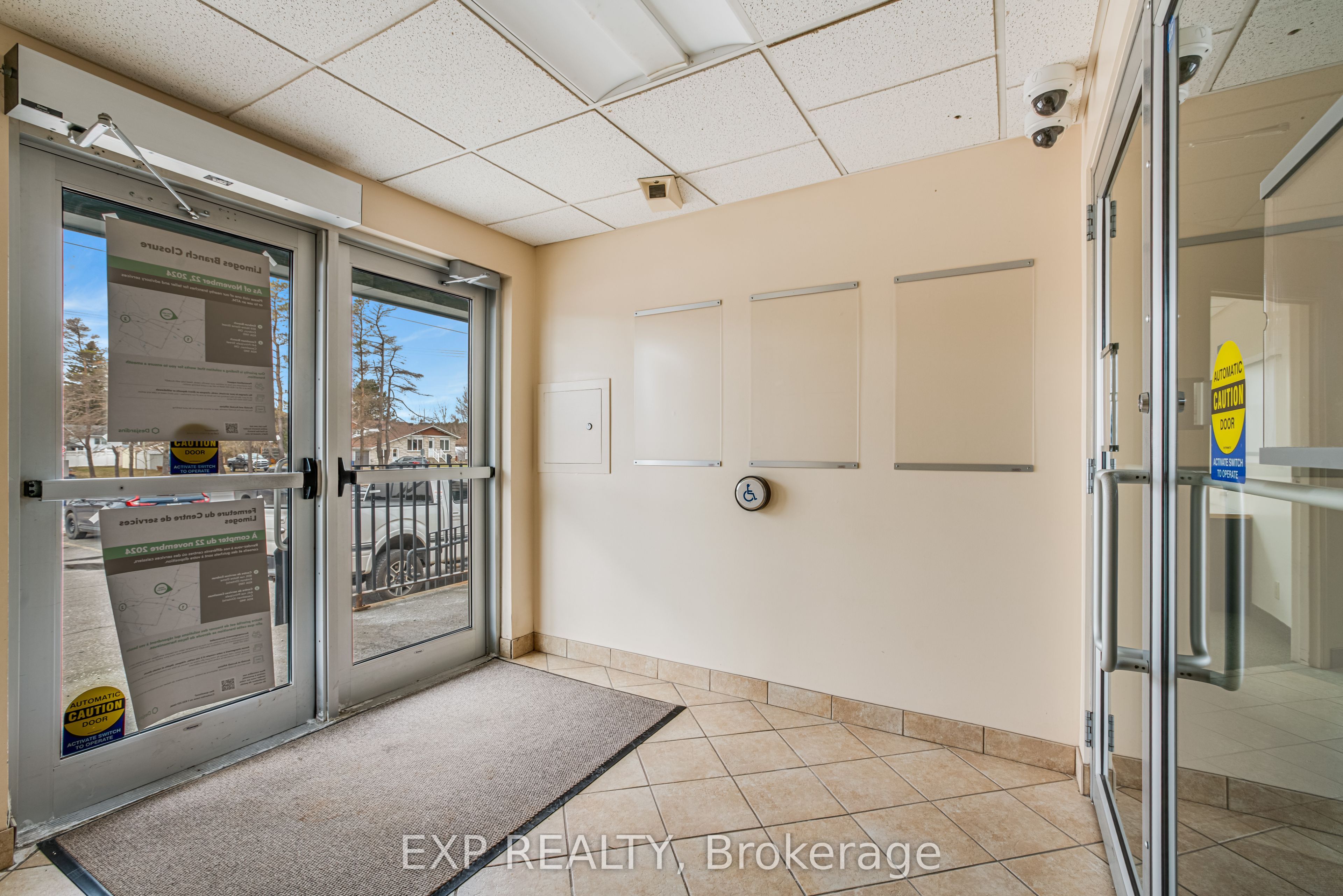 523 Limoges Rd Property Photo 10