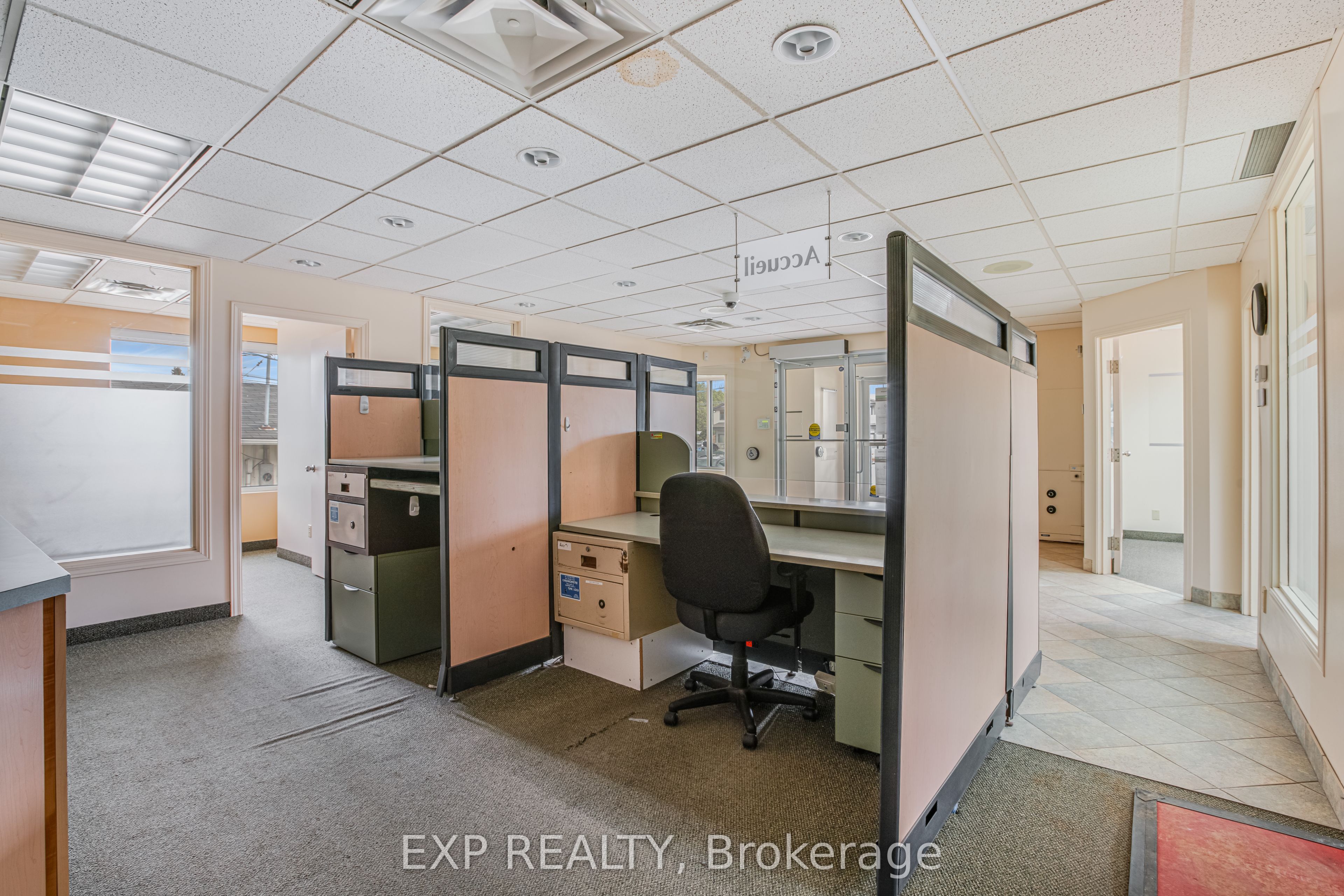 523 Limoges Rd Property Photo 14