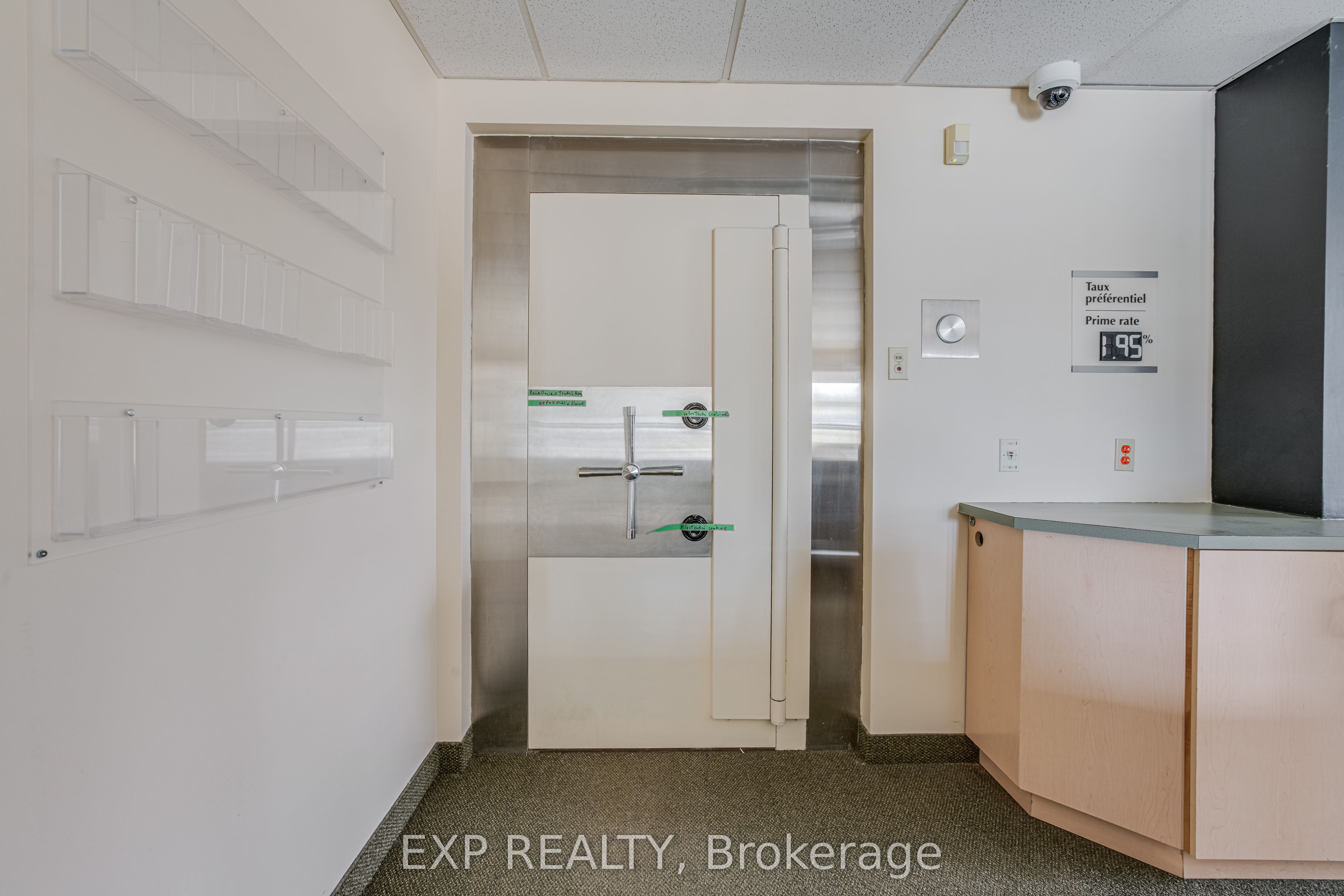 523 Limoges Rd Property Photo 18