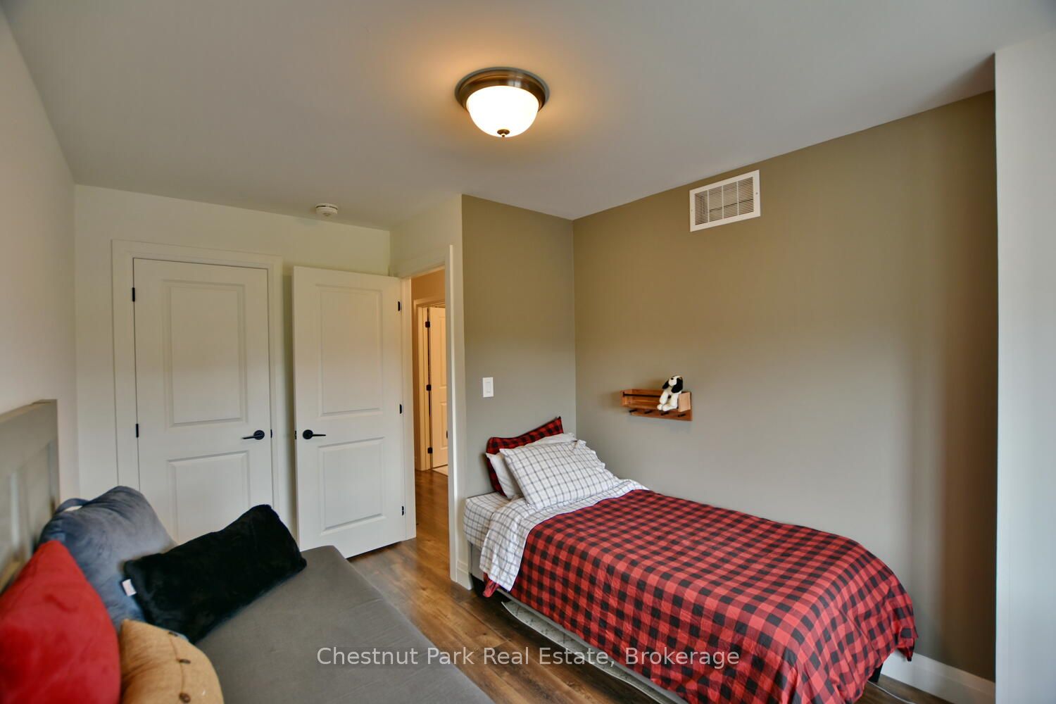 146 Red Pine Street Property Photo 25